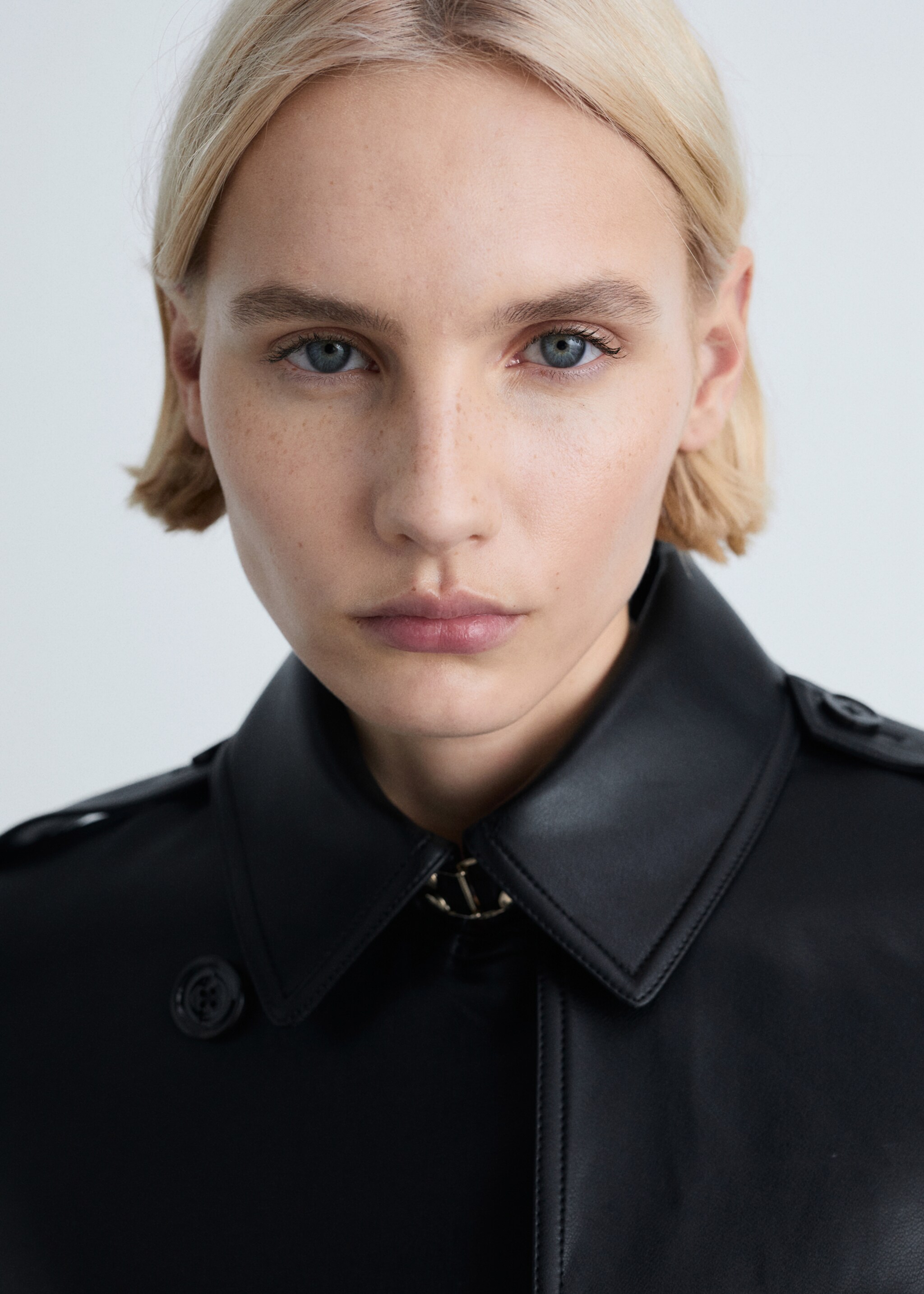 Leather-effect trench coat - Details of the article 1