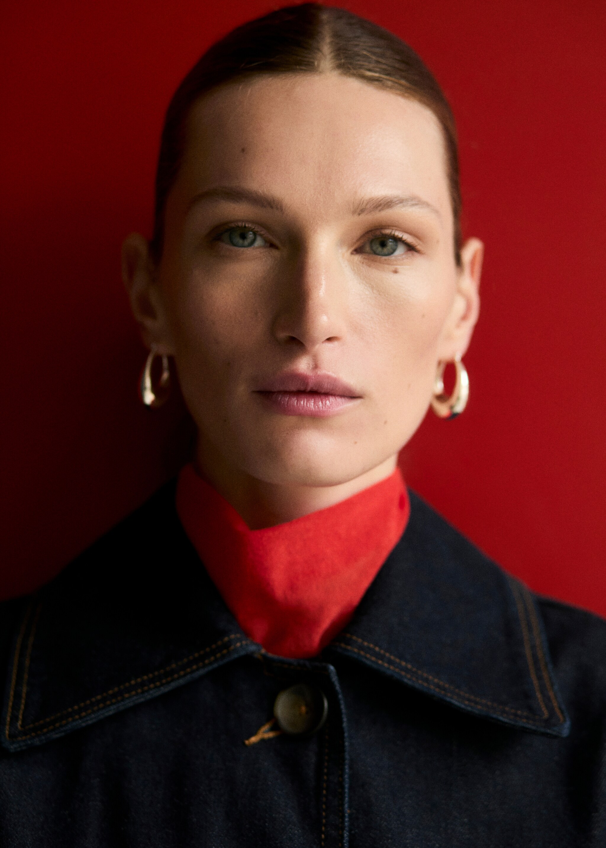 Long rinse-wash denim trench coat - Details of the article 1