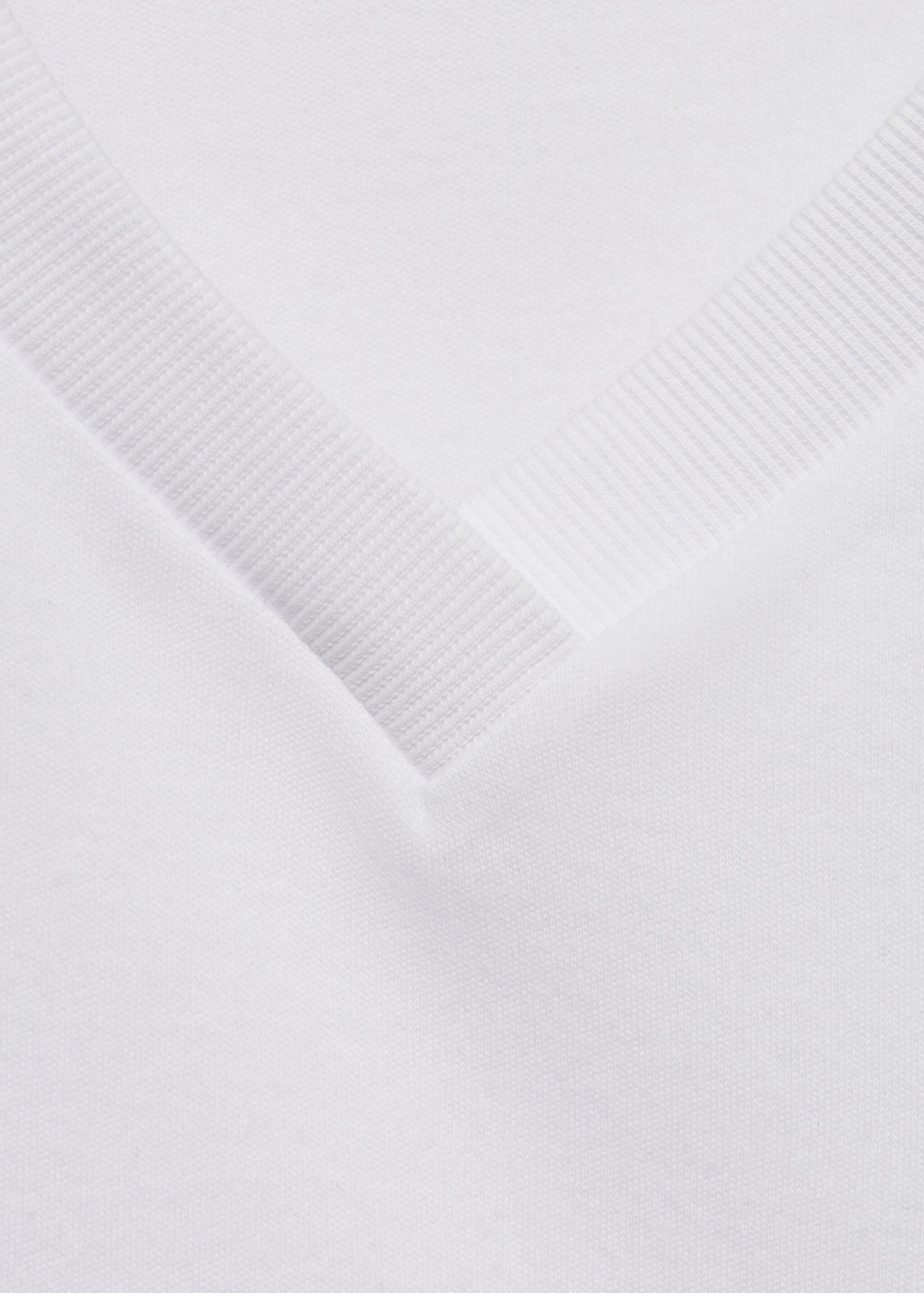 V-neck cotton T-shirt - Details of the article 8