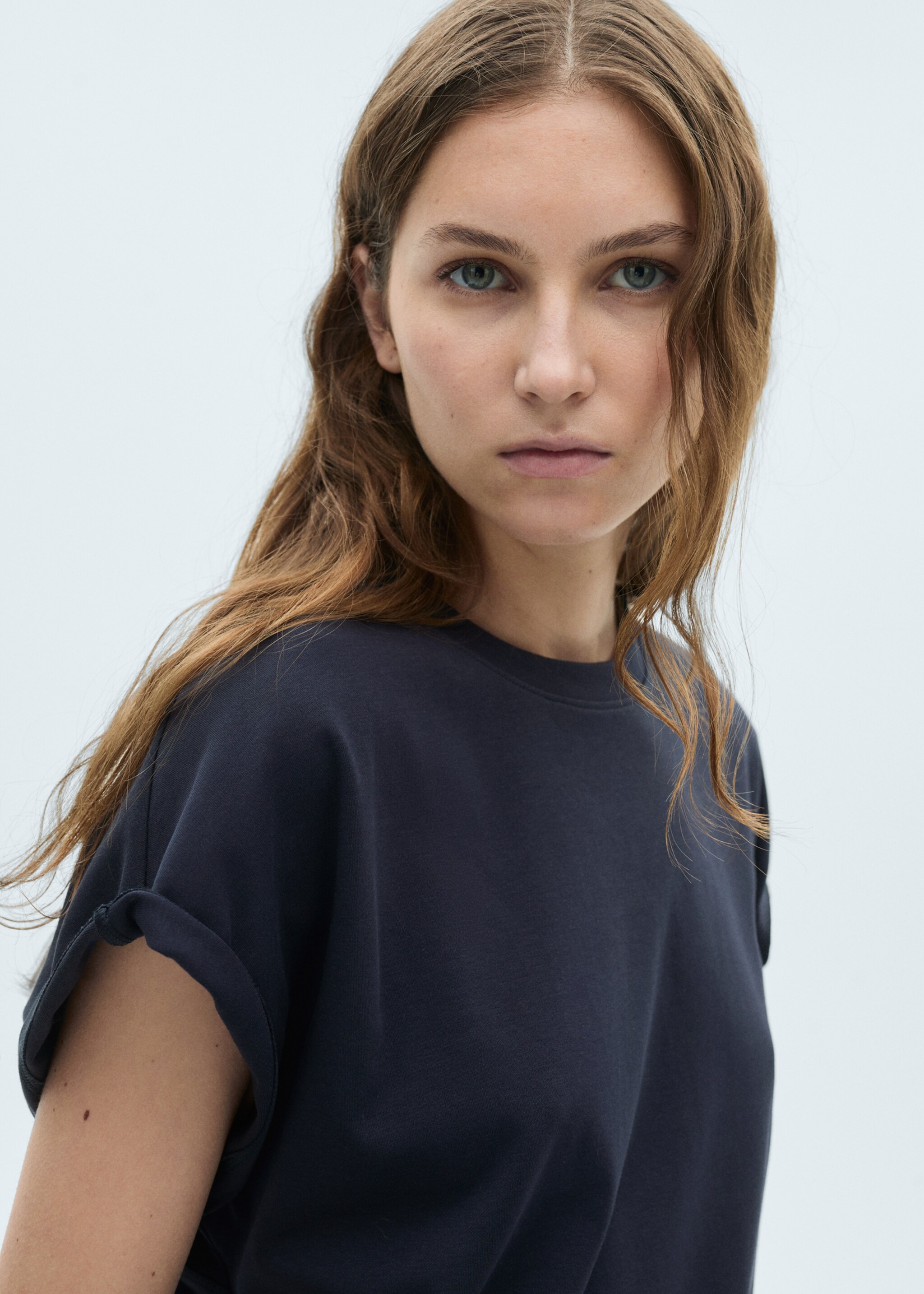 Rounded neck cotton t-shirt - Details of the article 1