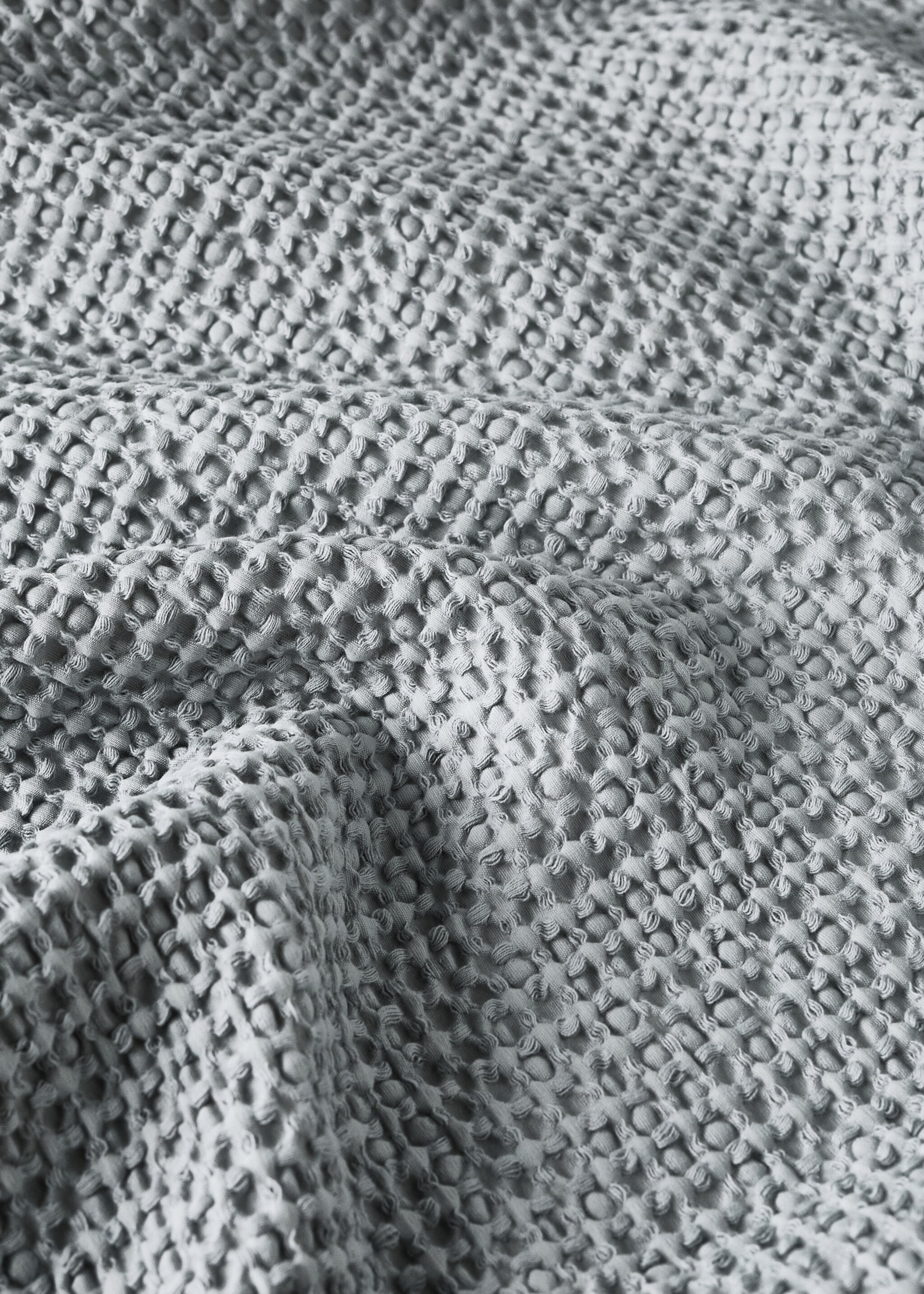Waffle-cotton garment-dyed bedspread for cot - Details of the article 1