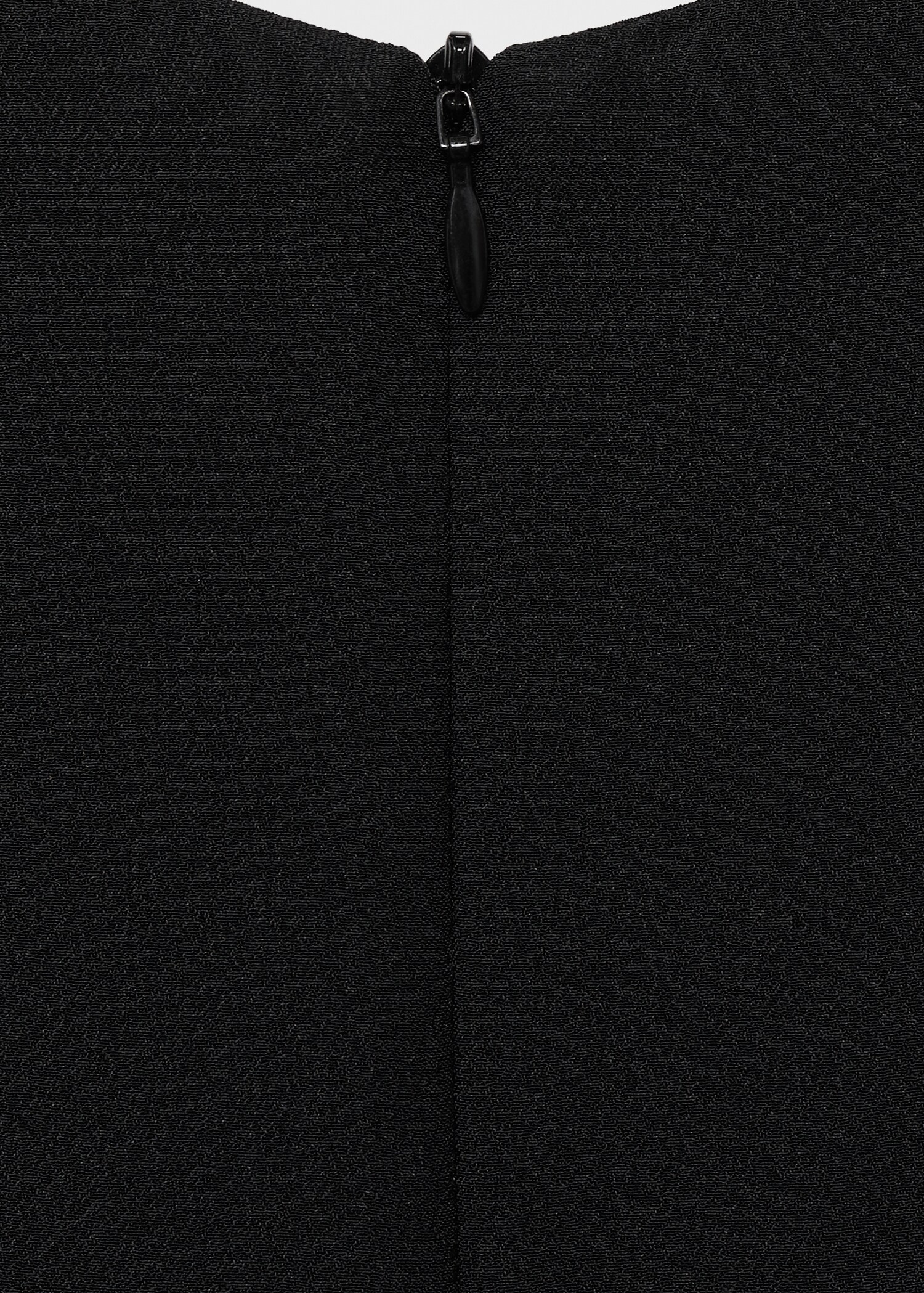 Sleeveless draped blouse - Details of the article 0