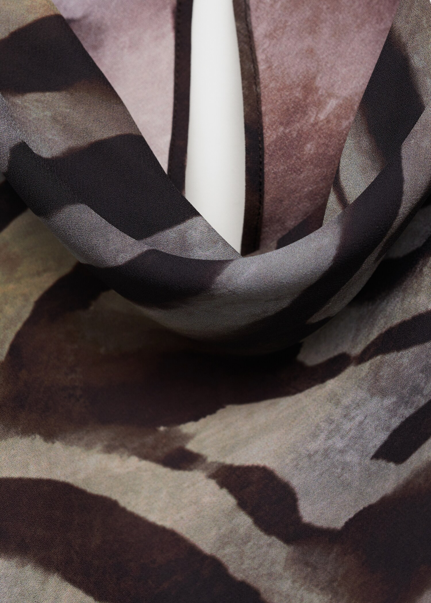Blusa satinada cebra - Detalle del artículo 8