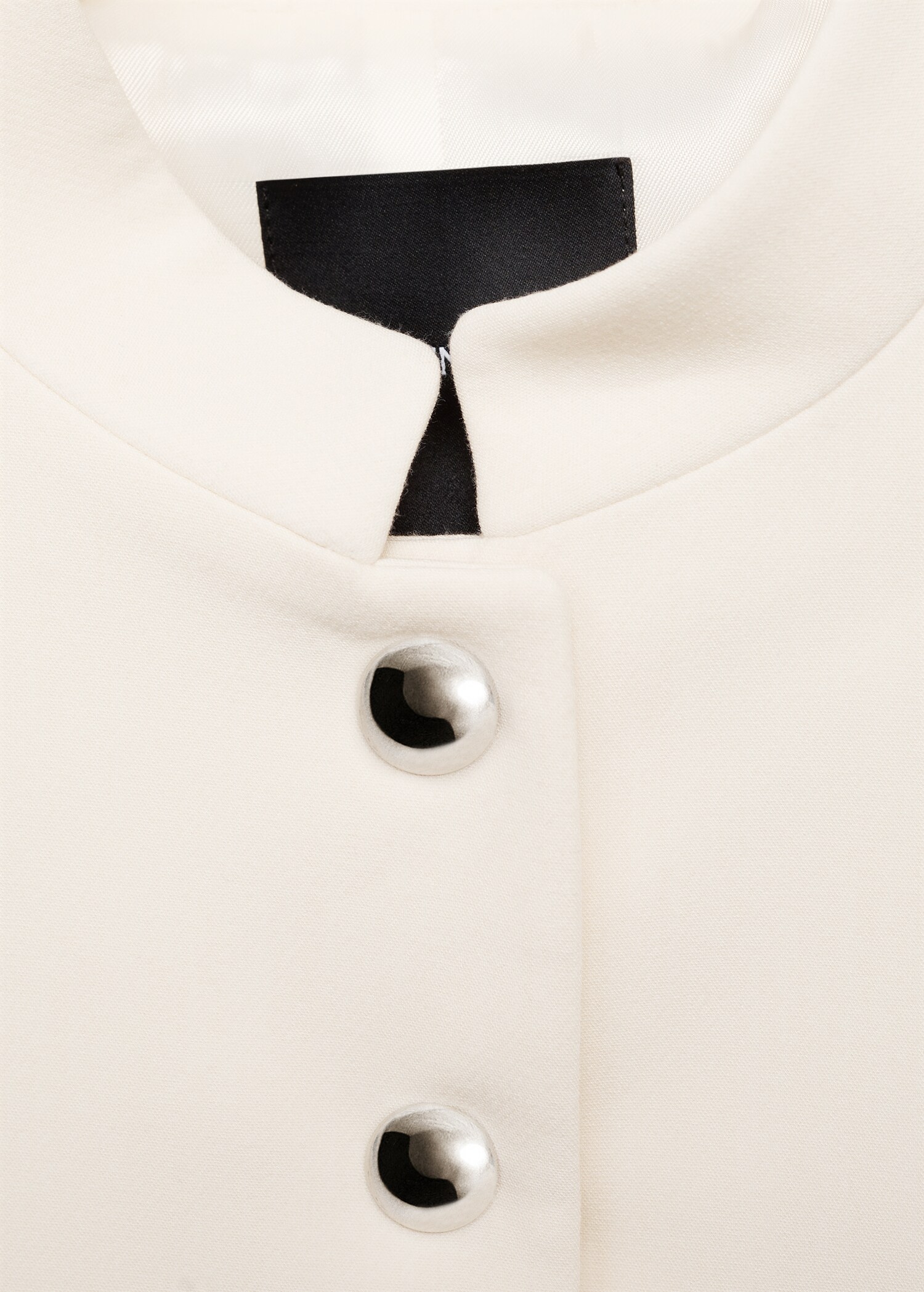 Kurze Jacke mit Stehkragen - Detail des Artikels 8