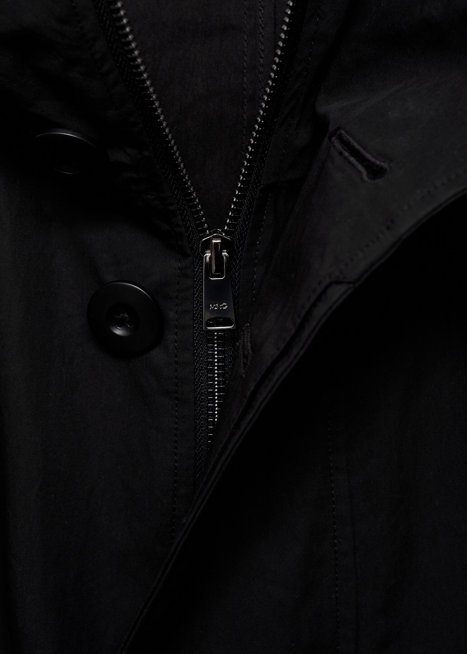 Trenchcoat met capuchon en ceintuur - Detail van het artikel 8