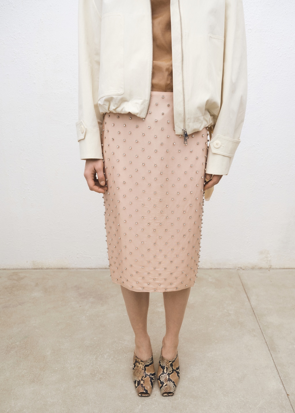 Midi skirt with crystal appliqués - Women | MANGO USA