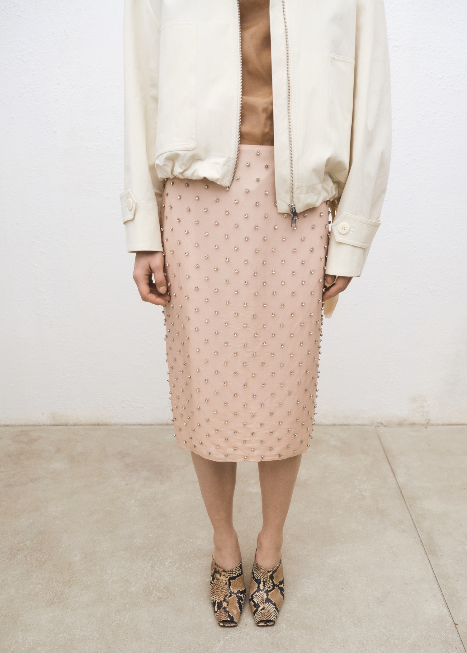 Midi skirt with crystal appliqués - Medium plane