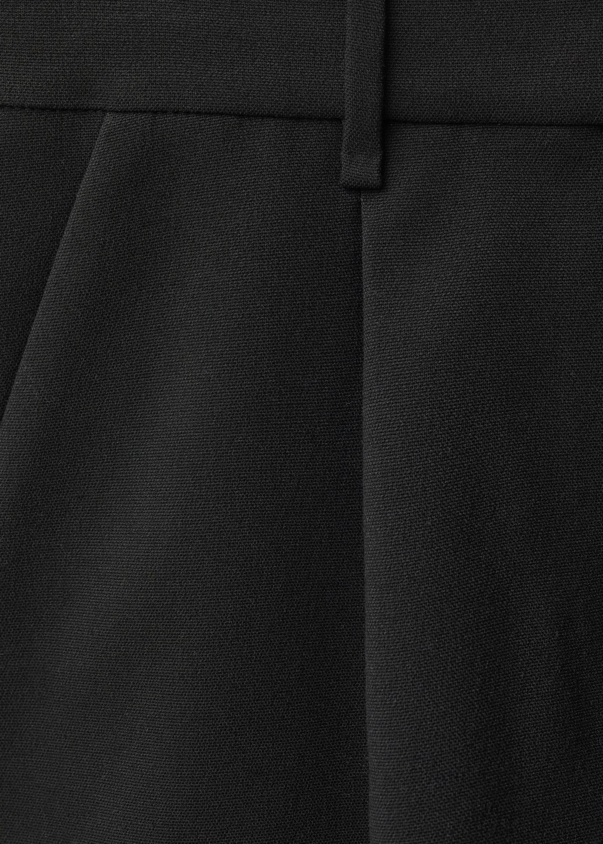 Short costume à pinces - Détail de l'article 0