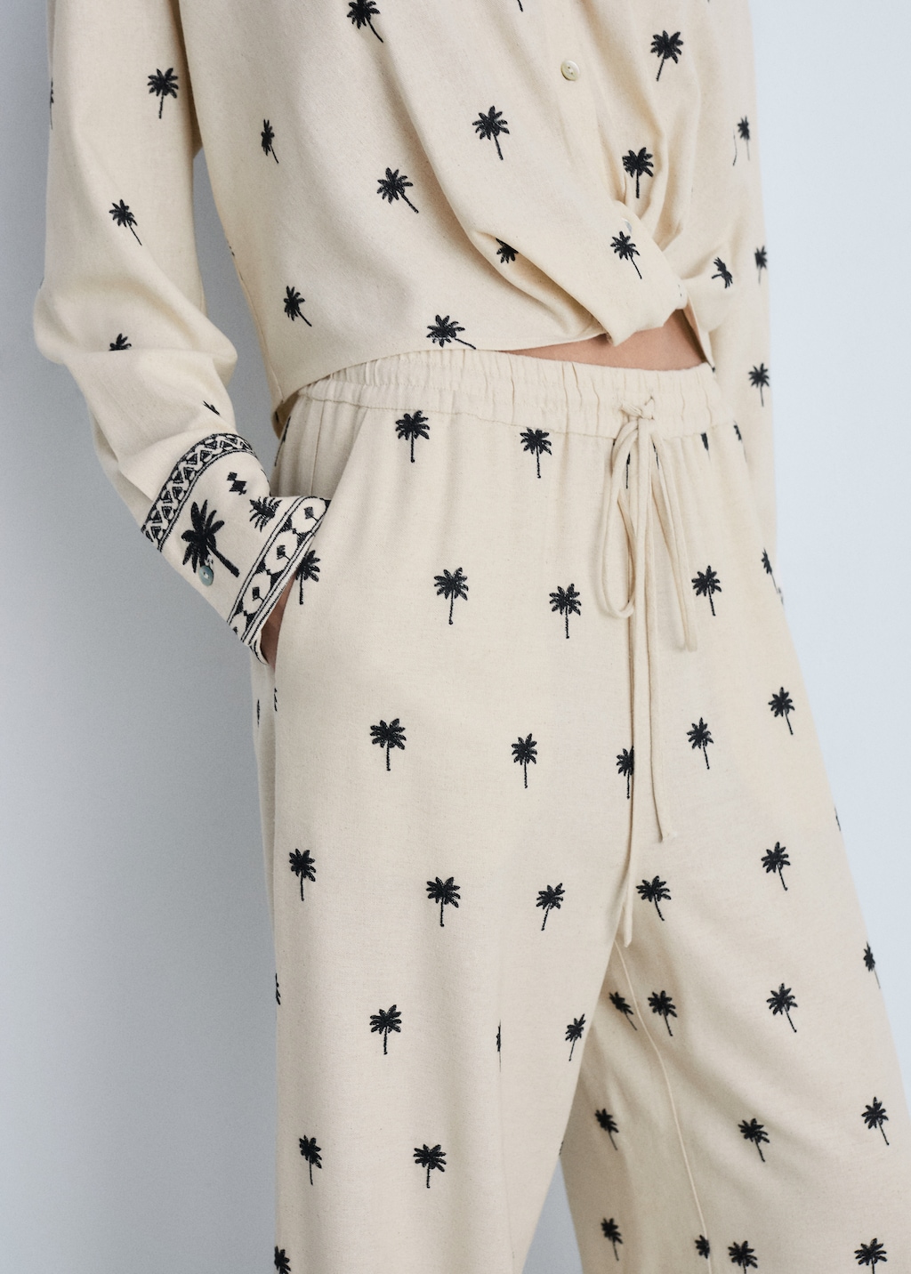 Embroidered straight-fit pants - Women | MANGO USA