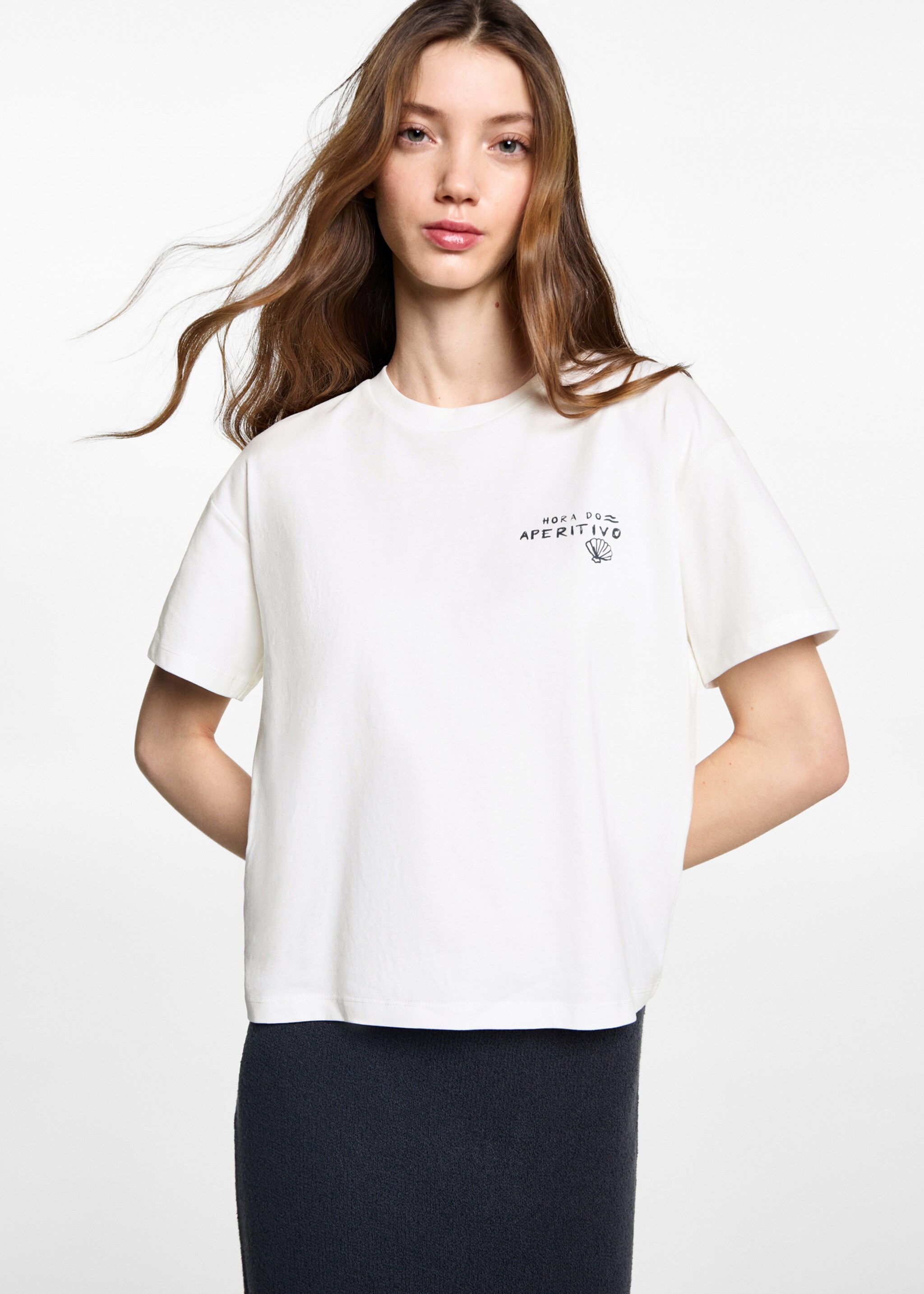 Tryckt bomull-blandning t-shirt - Bild av mittparti