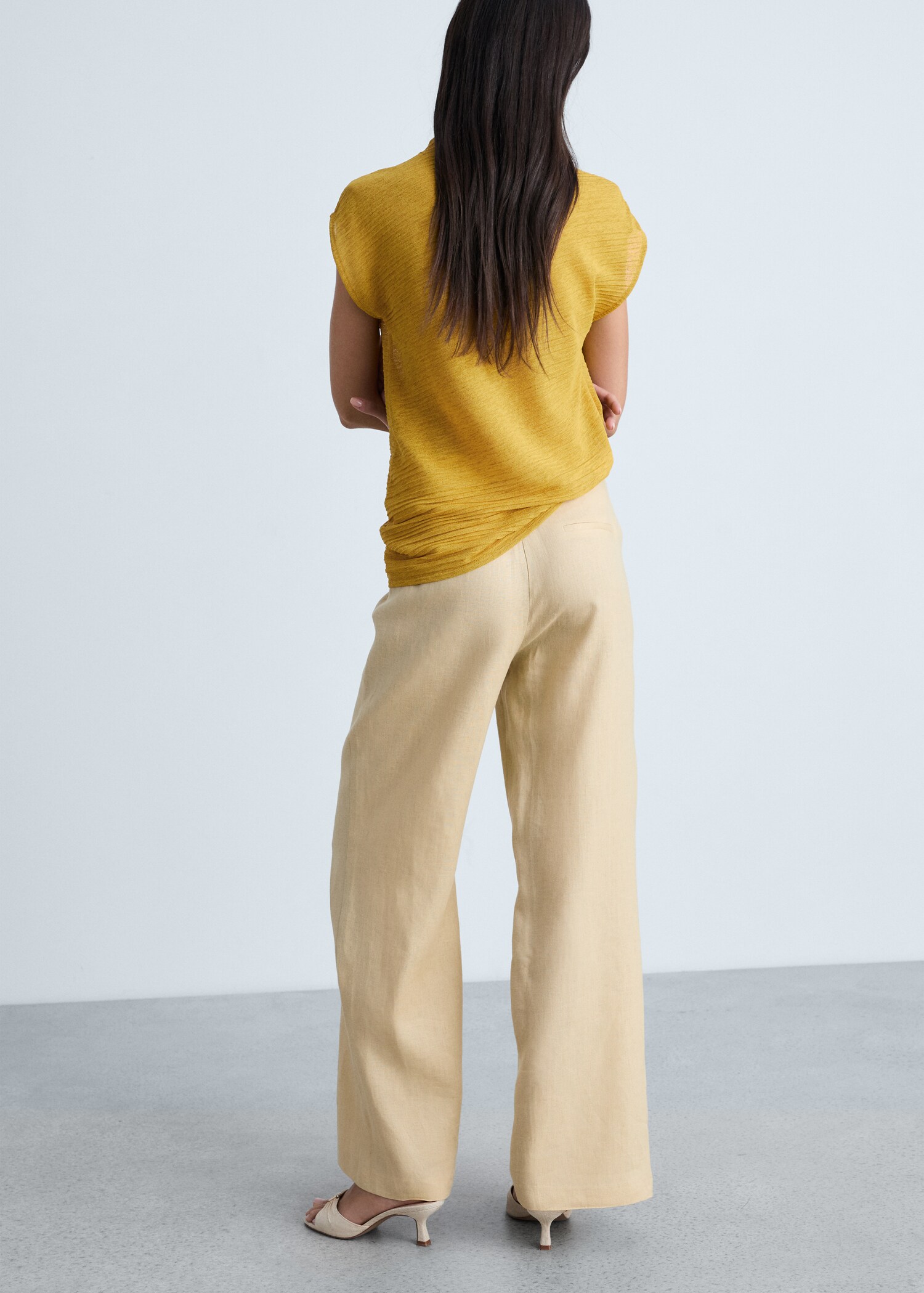 Linen crossover pants - Reverse of the article