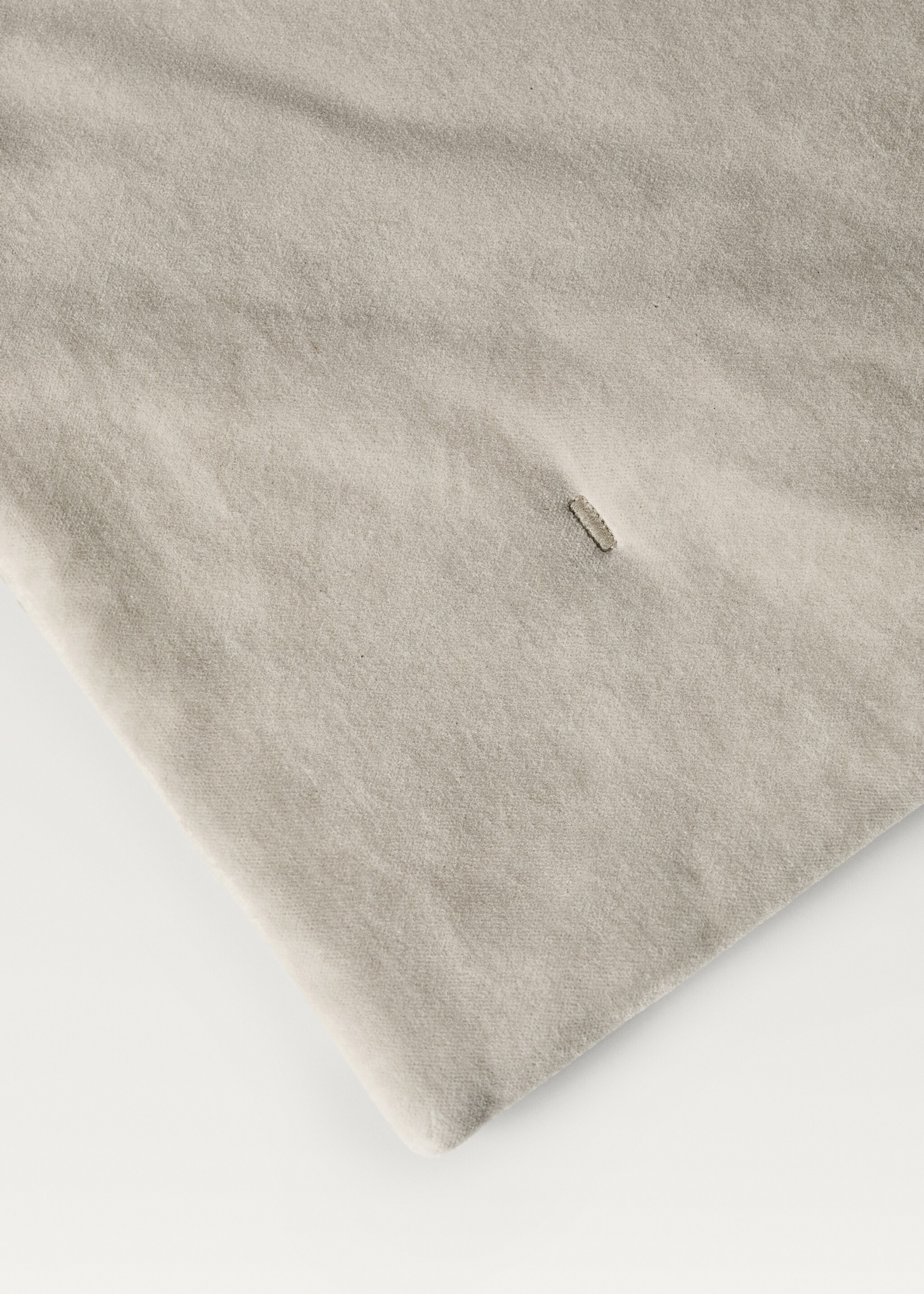Garment-dyed cotton velvet cot duvet cover - Details of the article 2