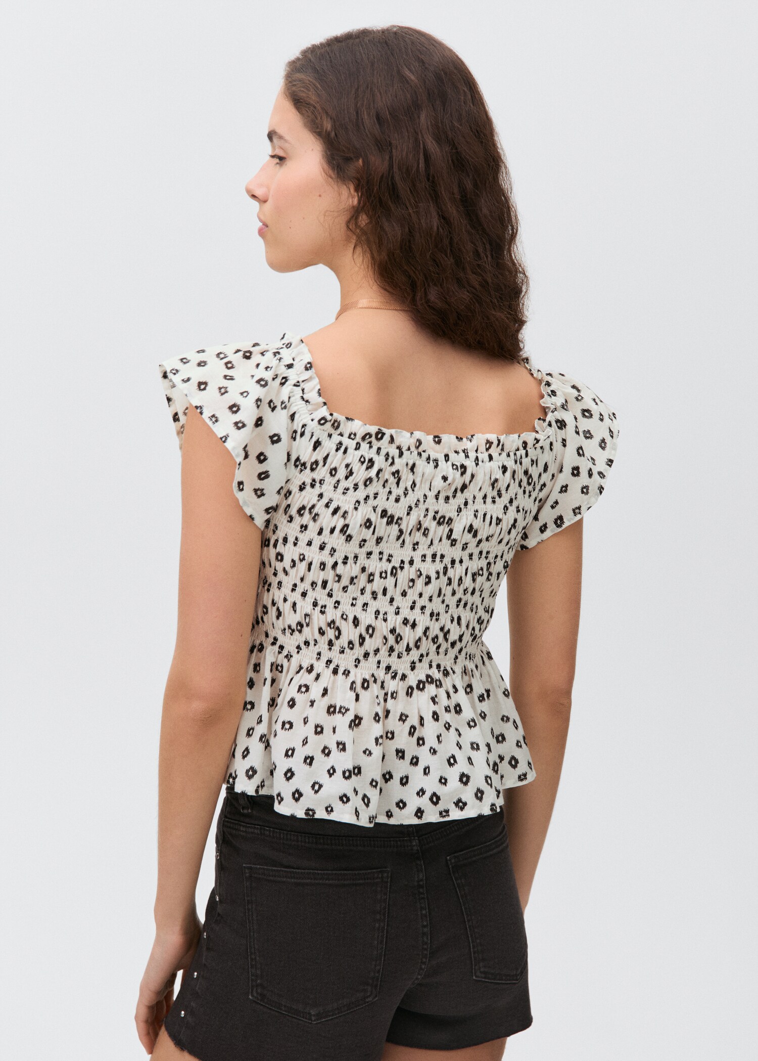 Bedrukte blouse met ruches - Achterkant van het artikel