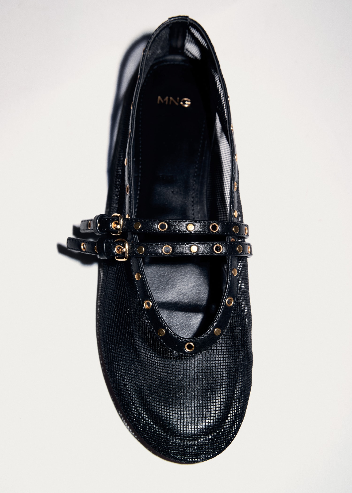 Mesh ballet flats with die-cut details - Details of the article 5