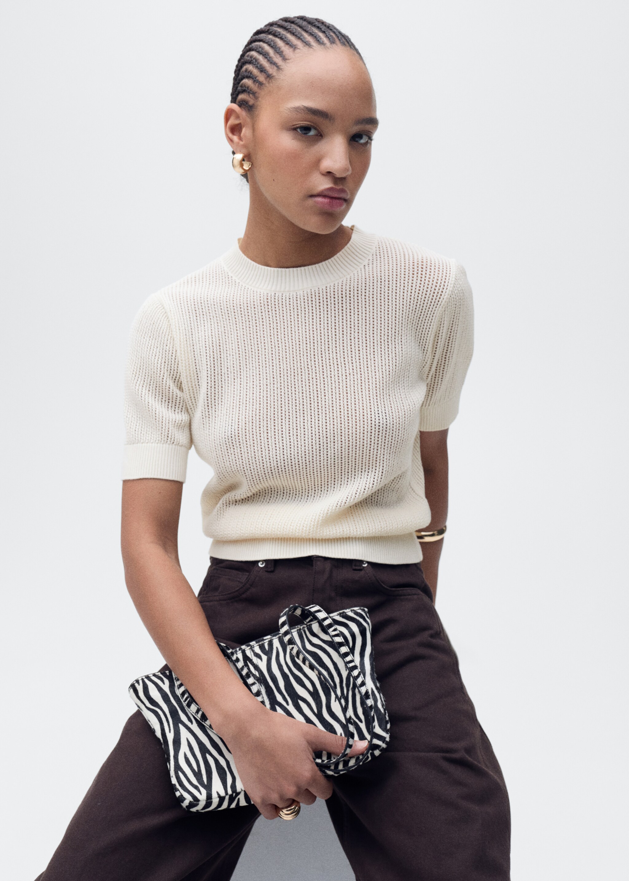 Short-sleeved openwork knitted sweater - Medium plane