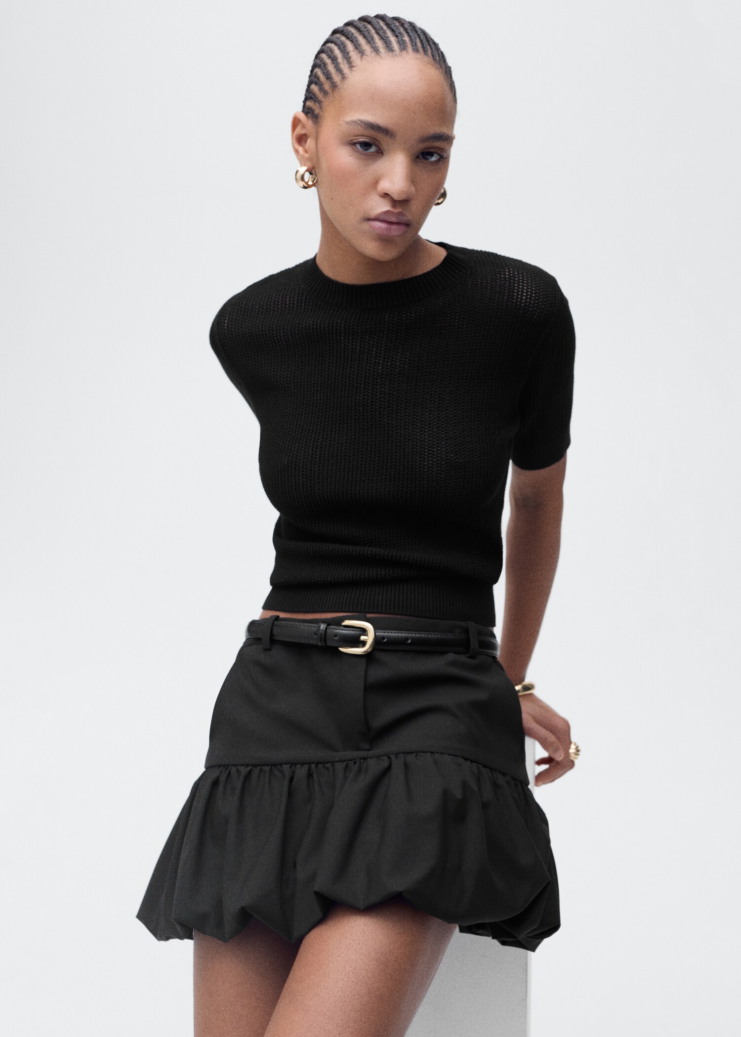 Short-sleeved openwork knitted sweater - Medium plane