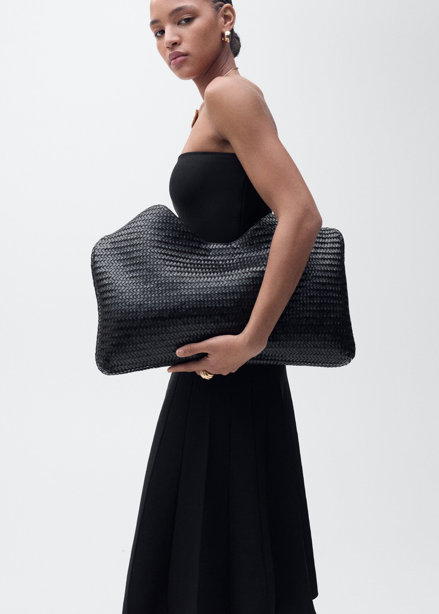 Schulterfreies A-Linien-Strickkleid - Mittlere Ansicht