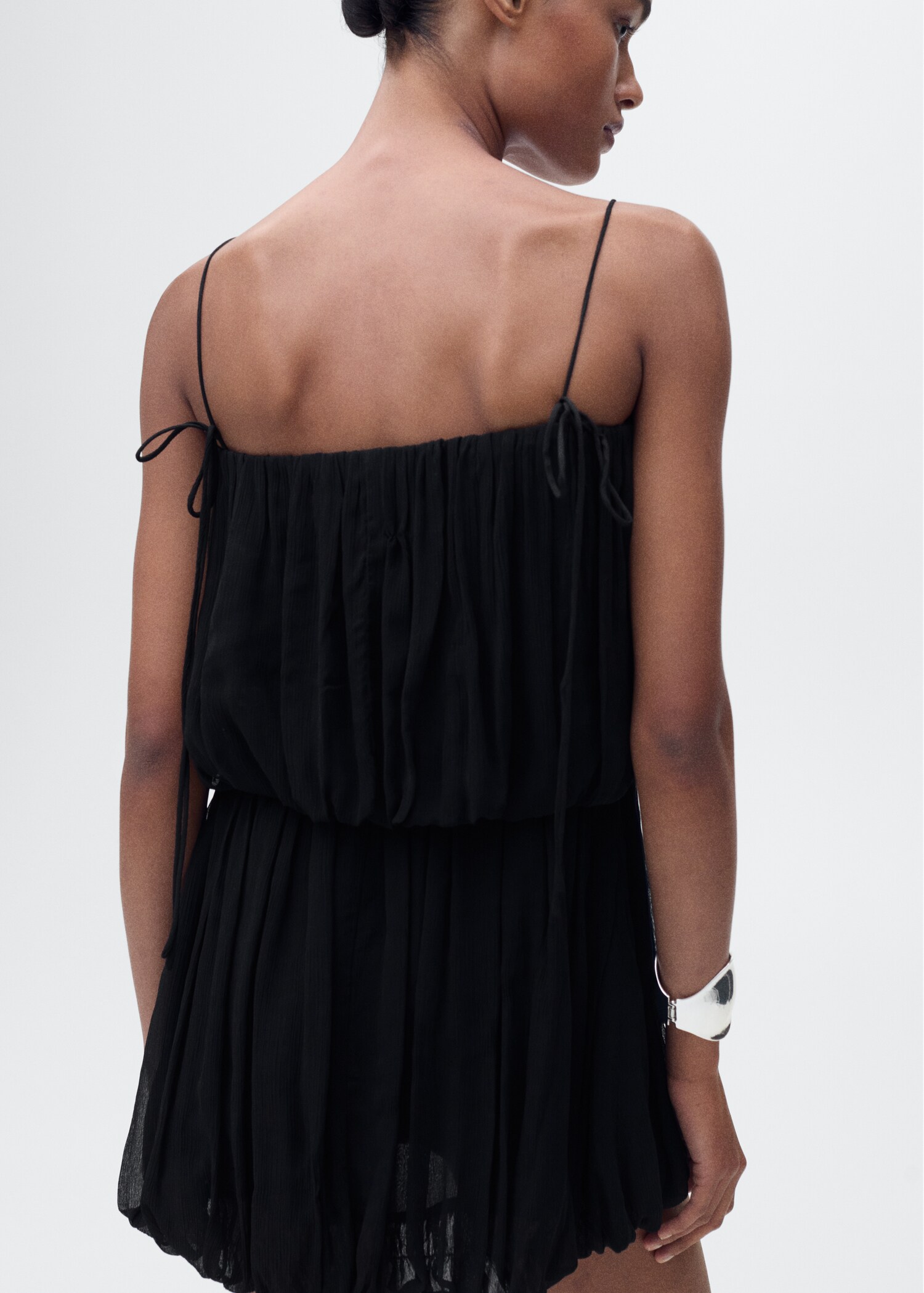 Gathered balloon dress - Reverse of the article