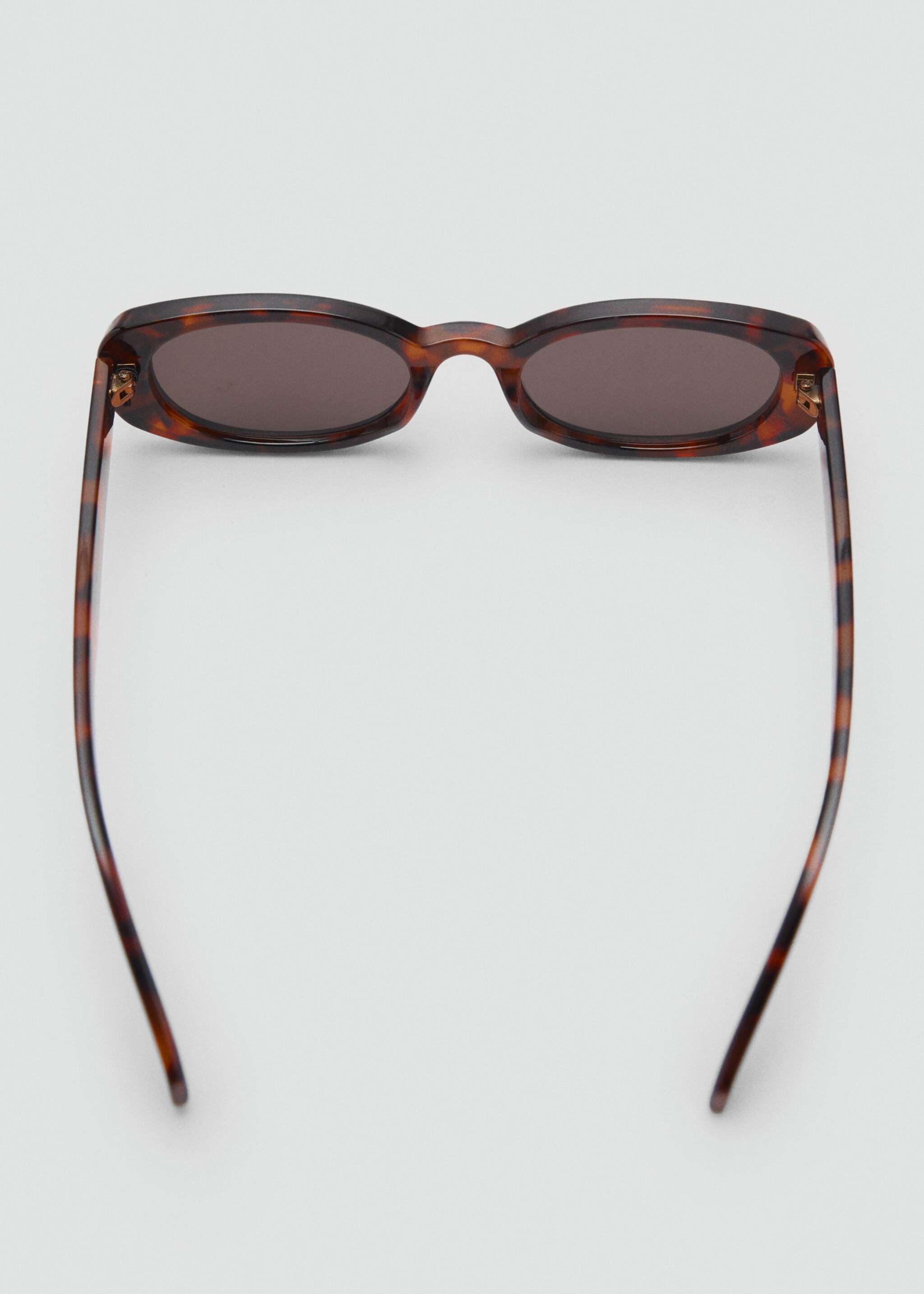 Oval frame sunglasses - Details of the article 1