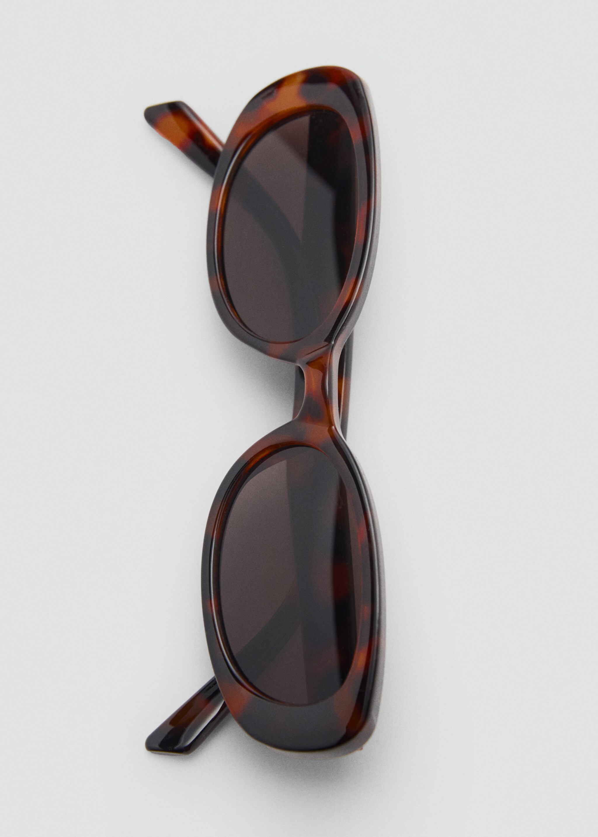 Oval frame sunglasses - Details of the article 2