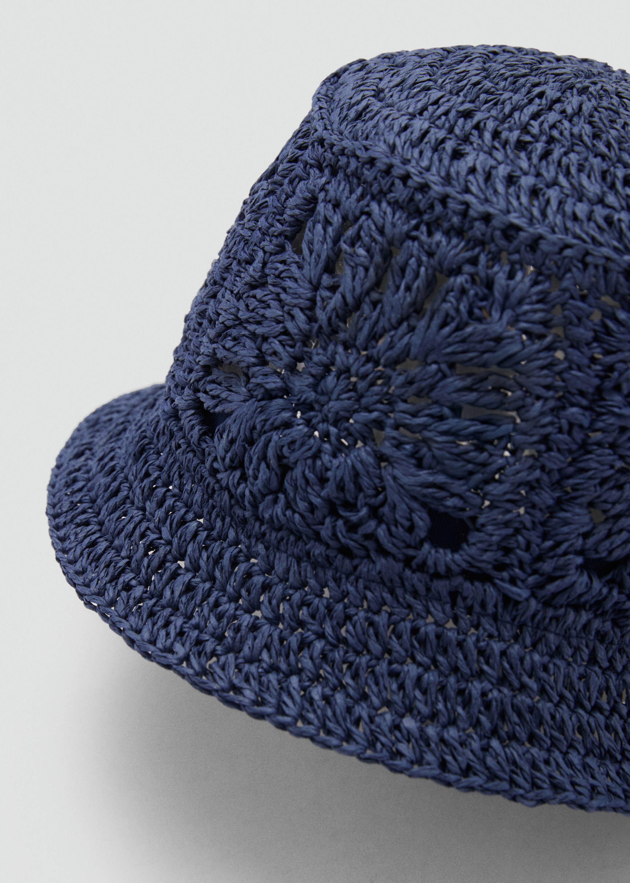 Topi bucket crochet - Tampilan Sedang