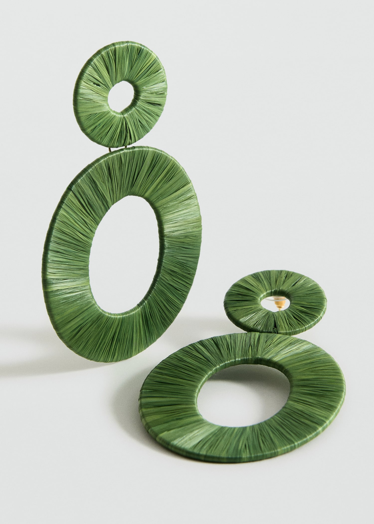 Natural fiber circular-design earrings - Medium plane