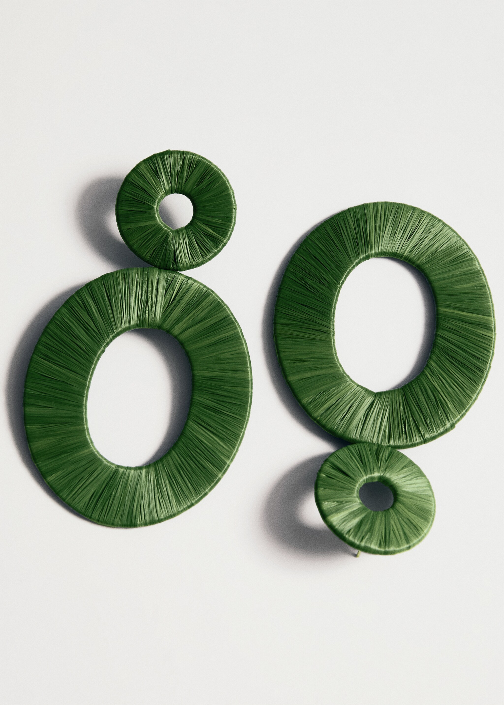 Boucles d'oreilles au design circulaire en fibre naturelle - Détail de l'article 5