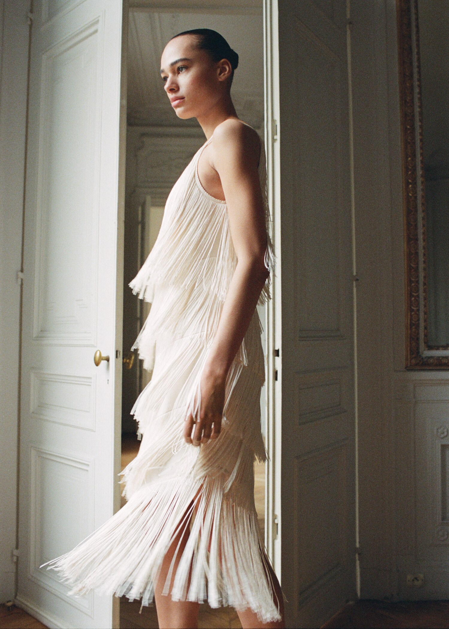 Asymmetrisches Midikleid mit Fransen - Detail des Artikels 7
