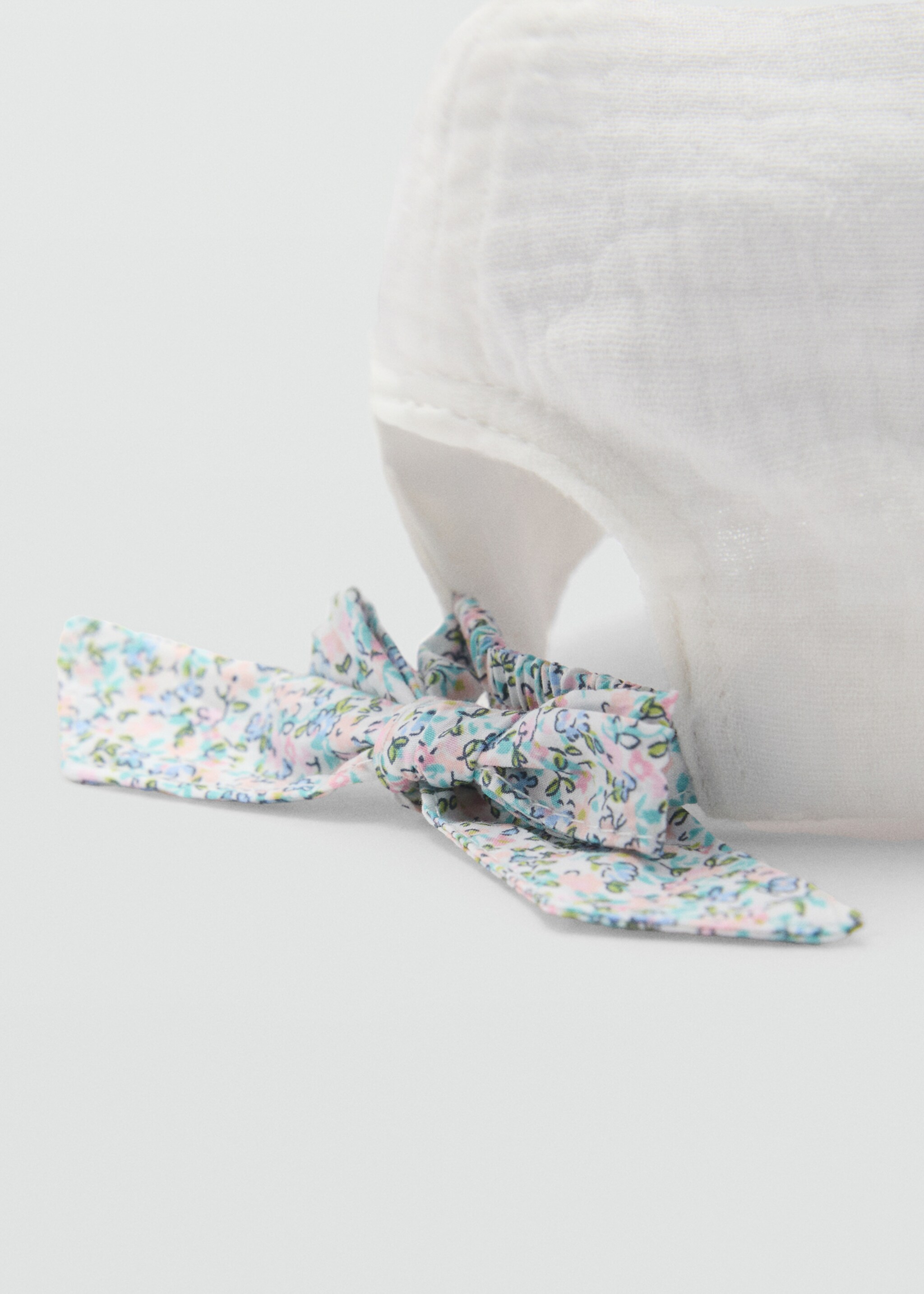 Gorra bambula detalle lazo - Detalle del artículo 1