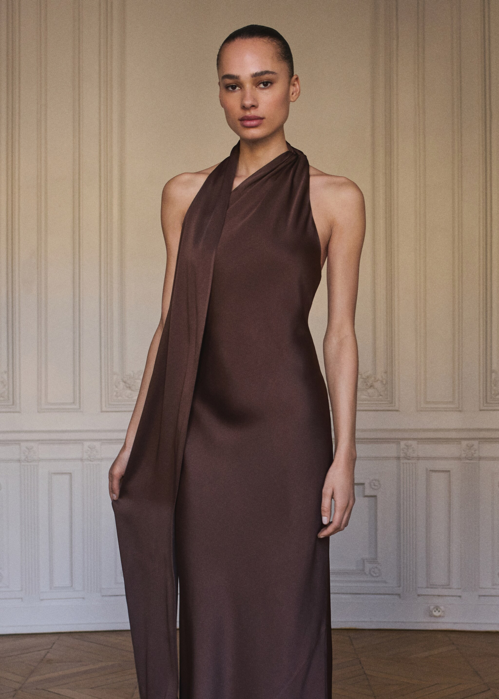 Asymmetrical bow-neck dress - Details of the article 1, Brown. Ref: 87035994-00.