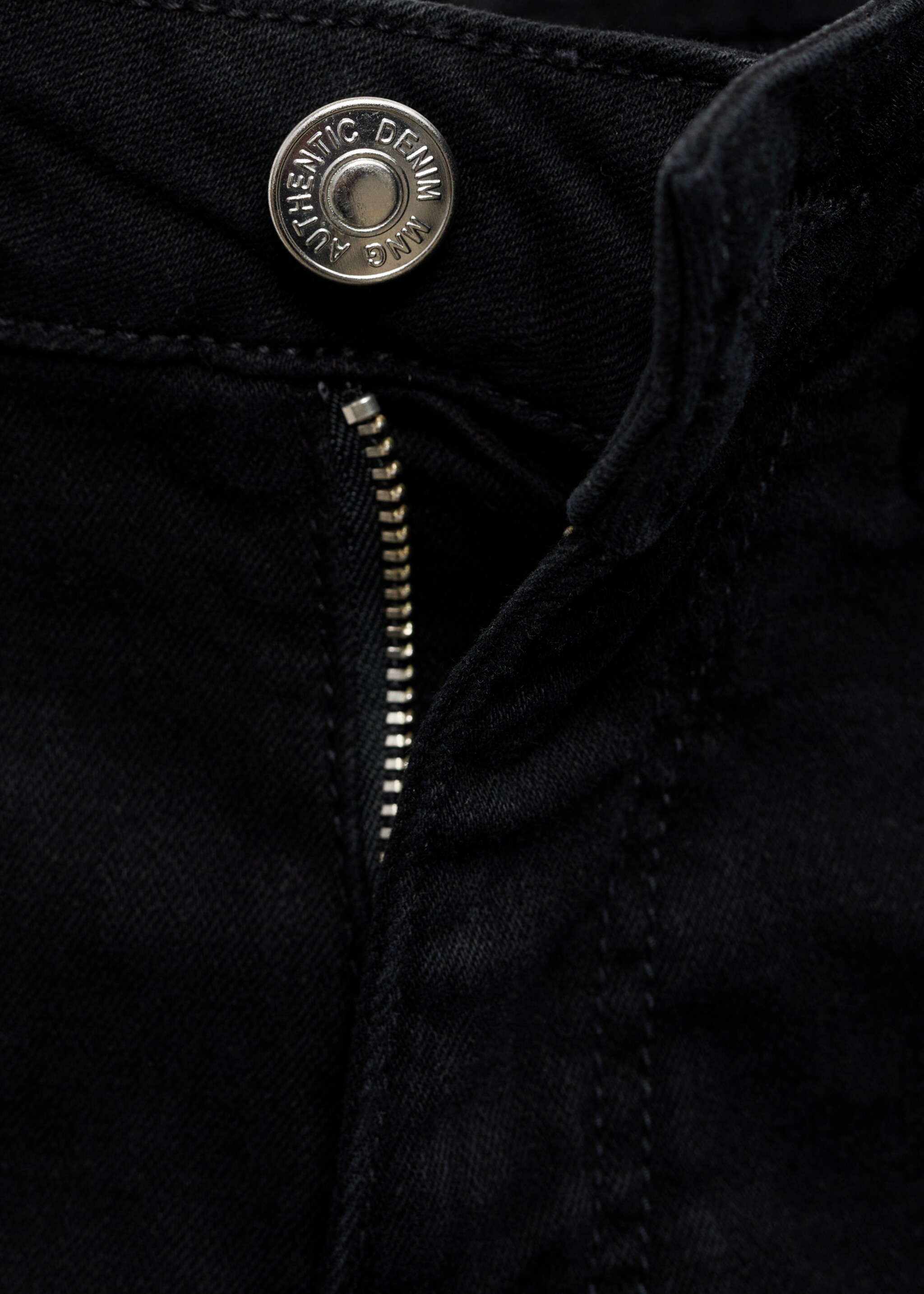 Straight-fit denim shorts - Details of the article 8