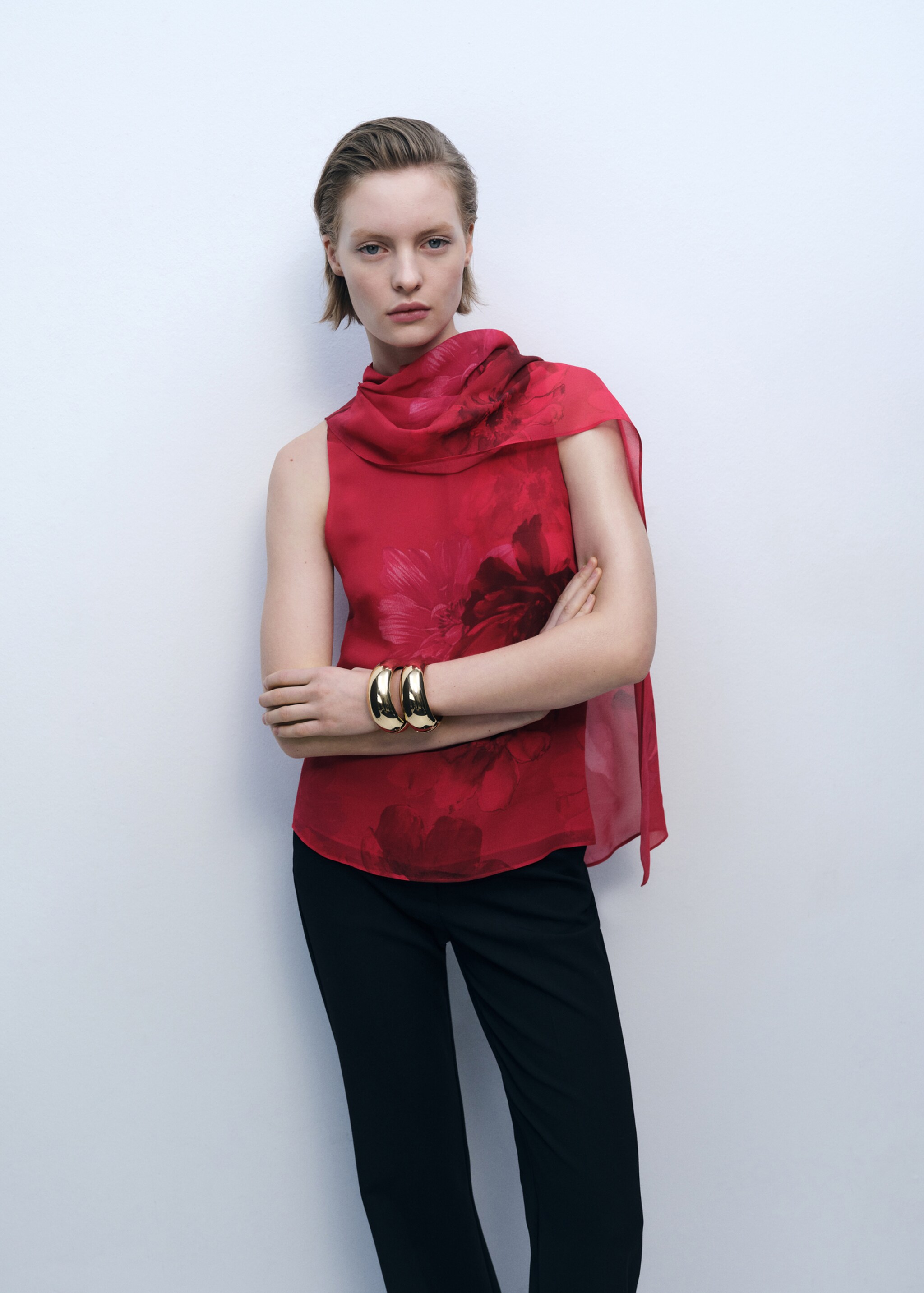 Floral blouse with scarf - Medium plane