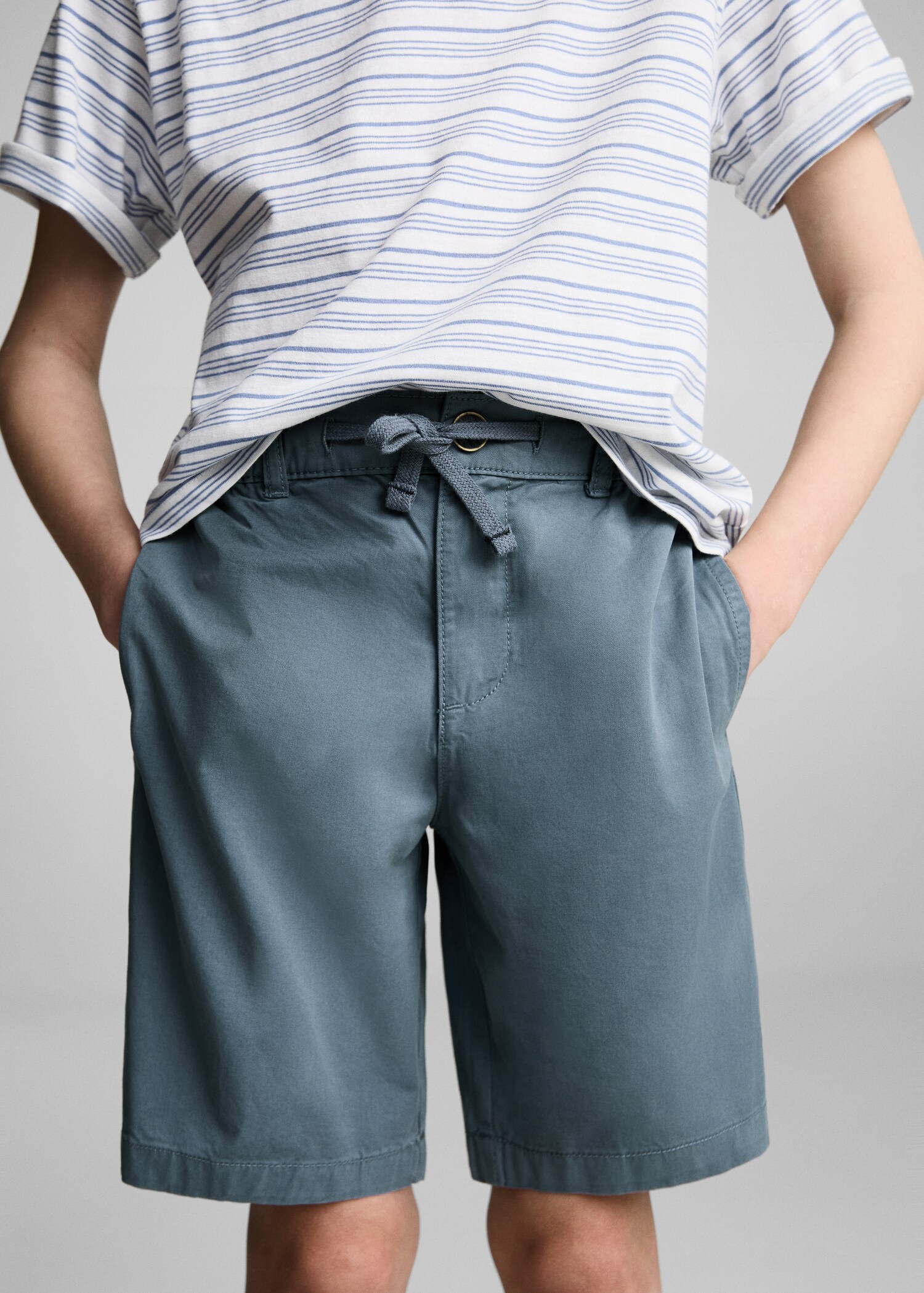 Elastic waist Bermuda shorts - Details of the article 6