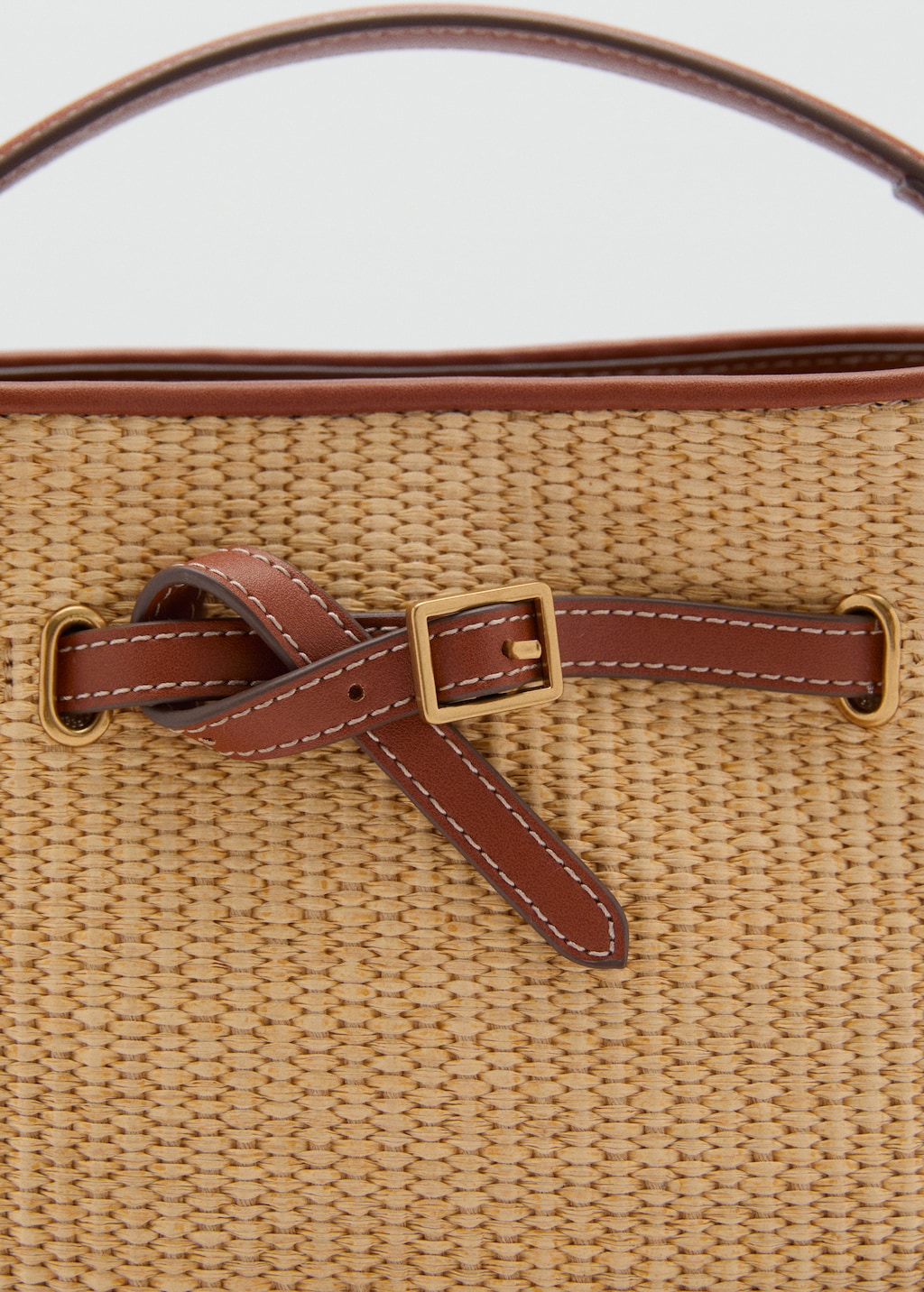 Raffia-effect bucket bag