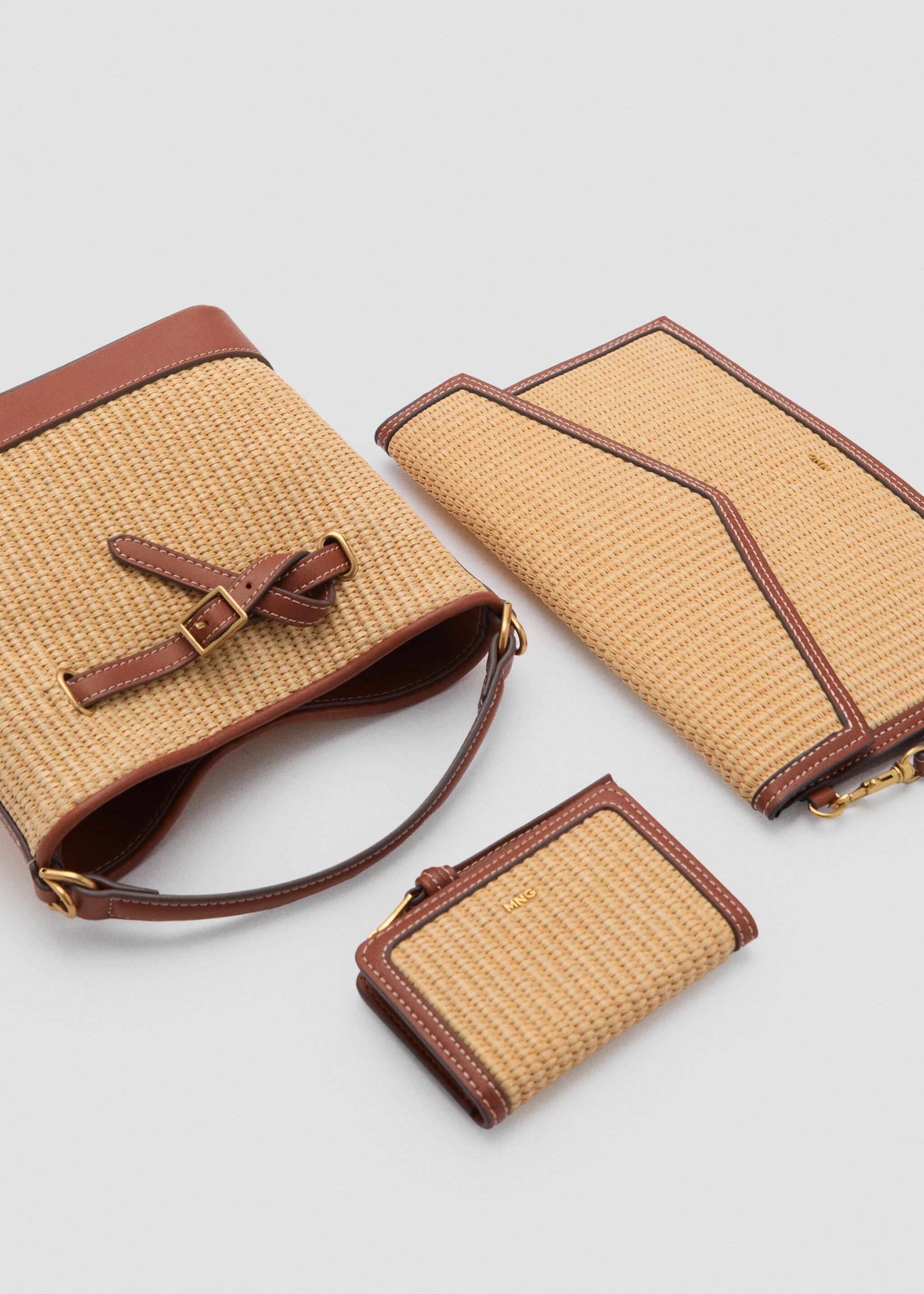 Raffia-effect bucket bag - Details of the article 3