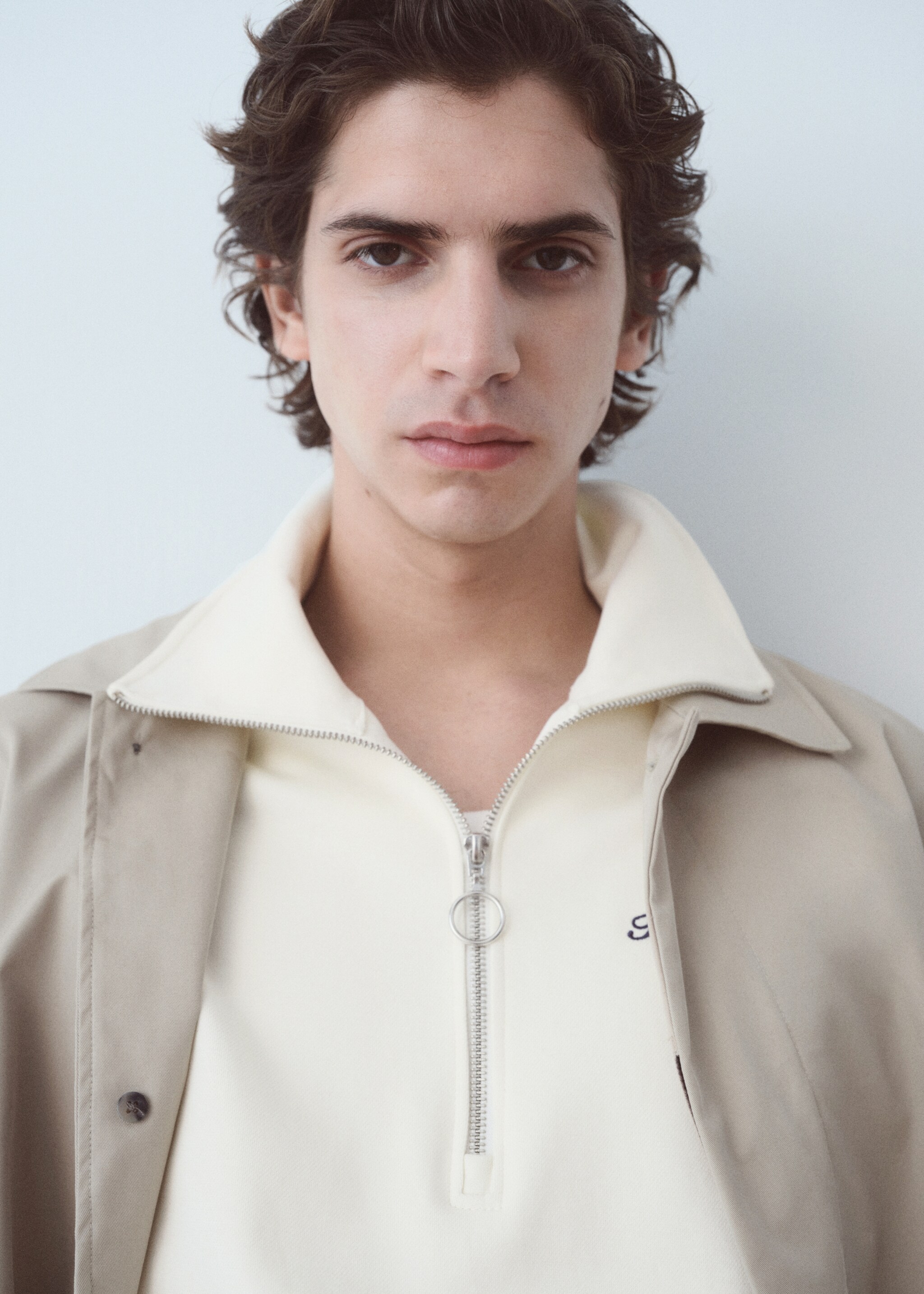 Cotton sweatshirt with funnel neck and zip - Details of the article 1