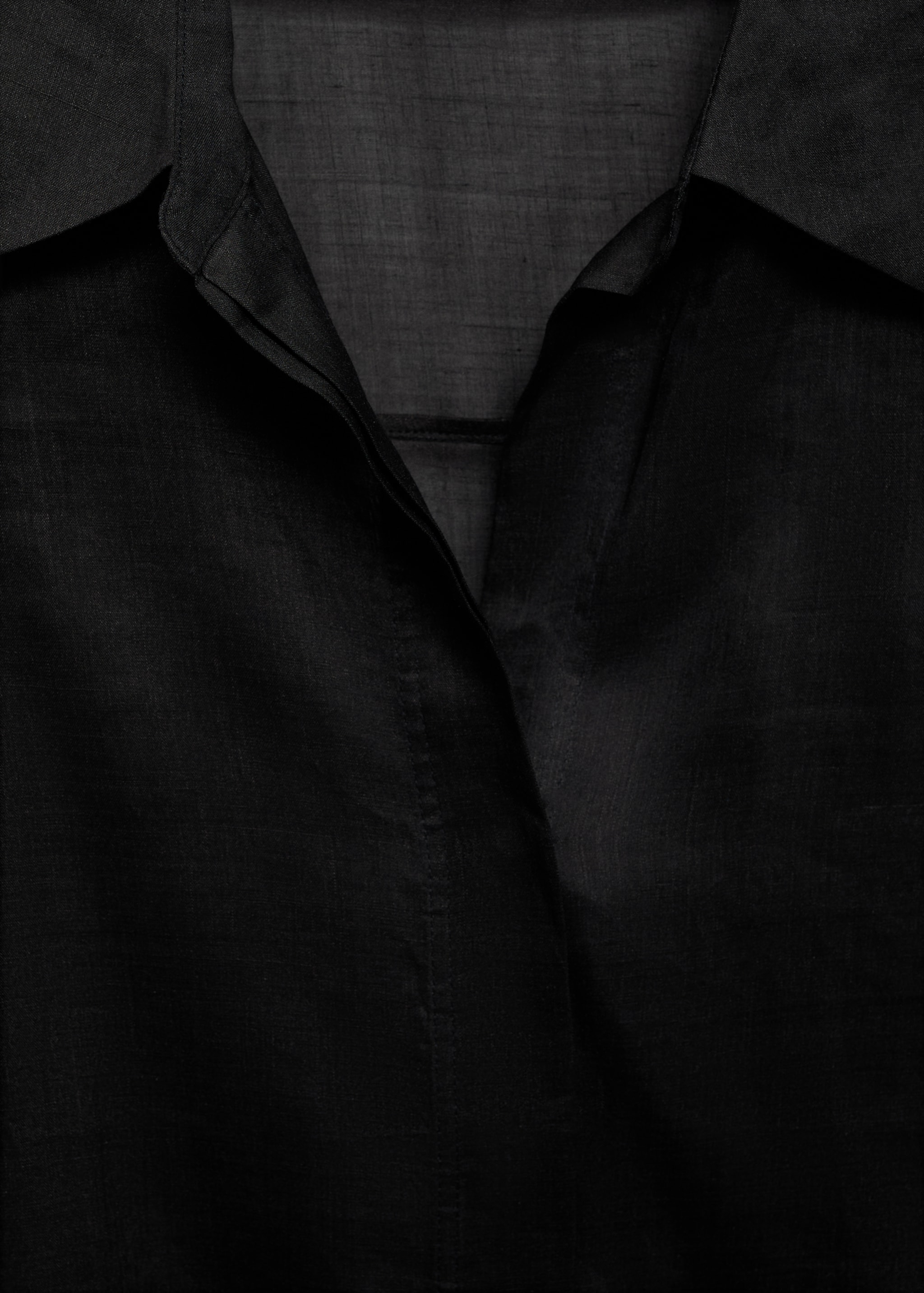 Ramie shirt with hidden buttons - Details of the article 8