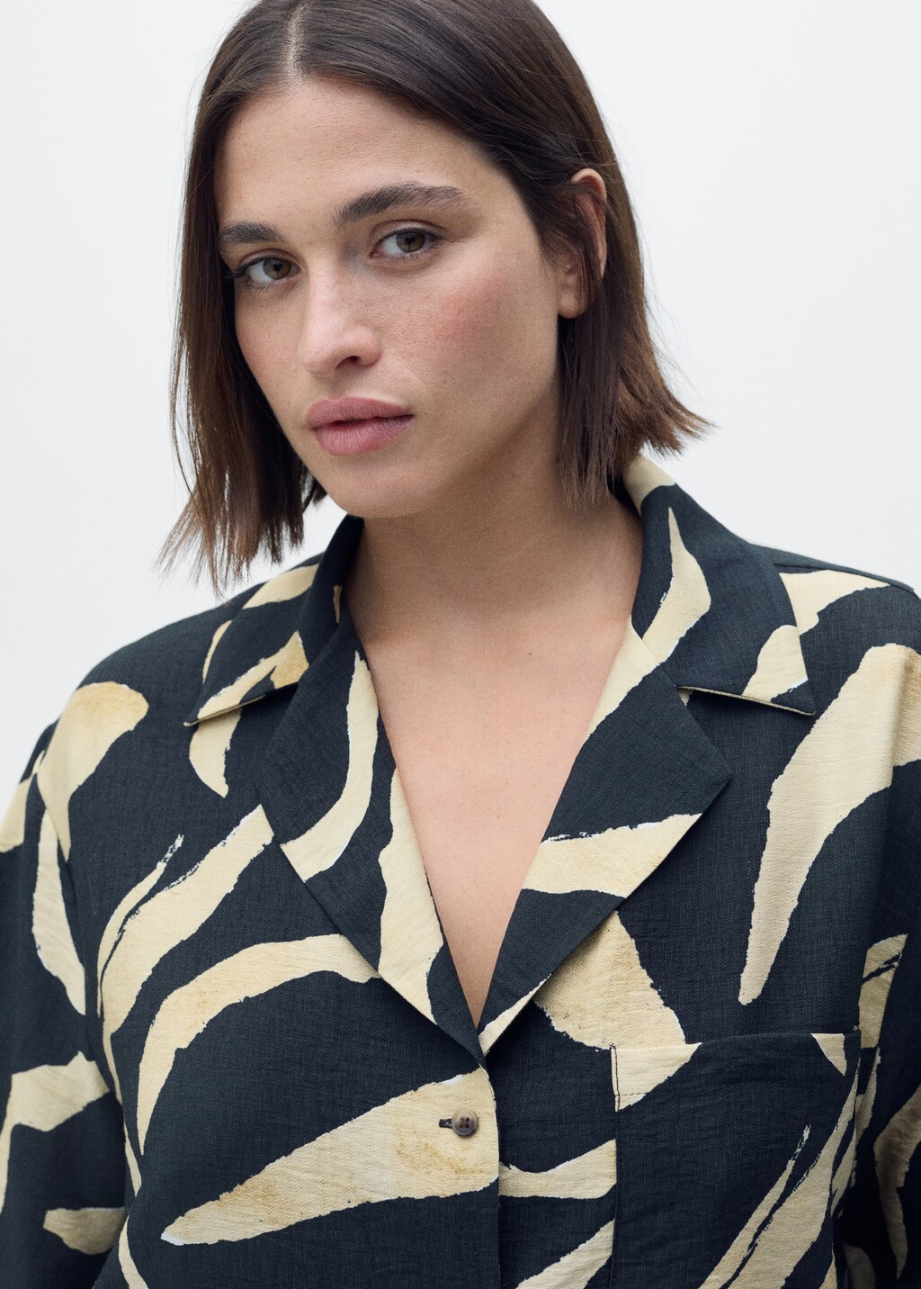 Printed short-sleeved shirt