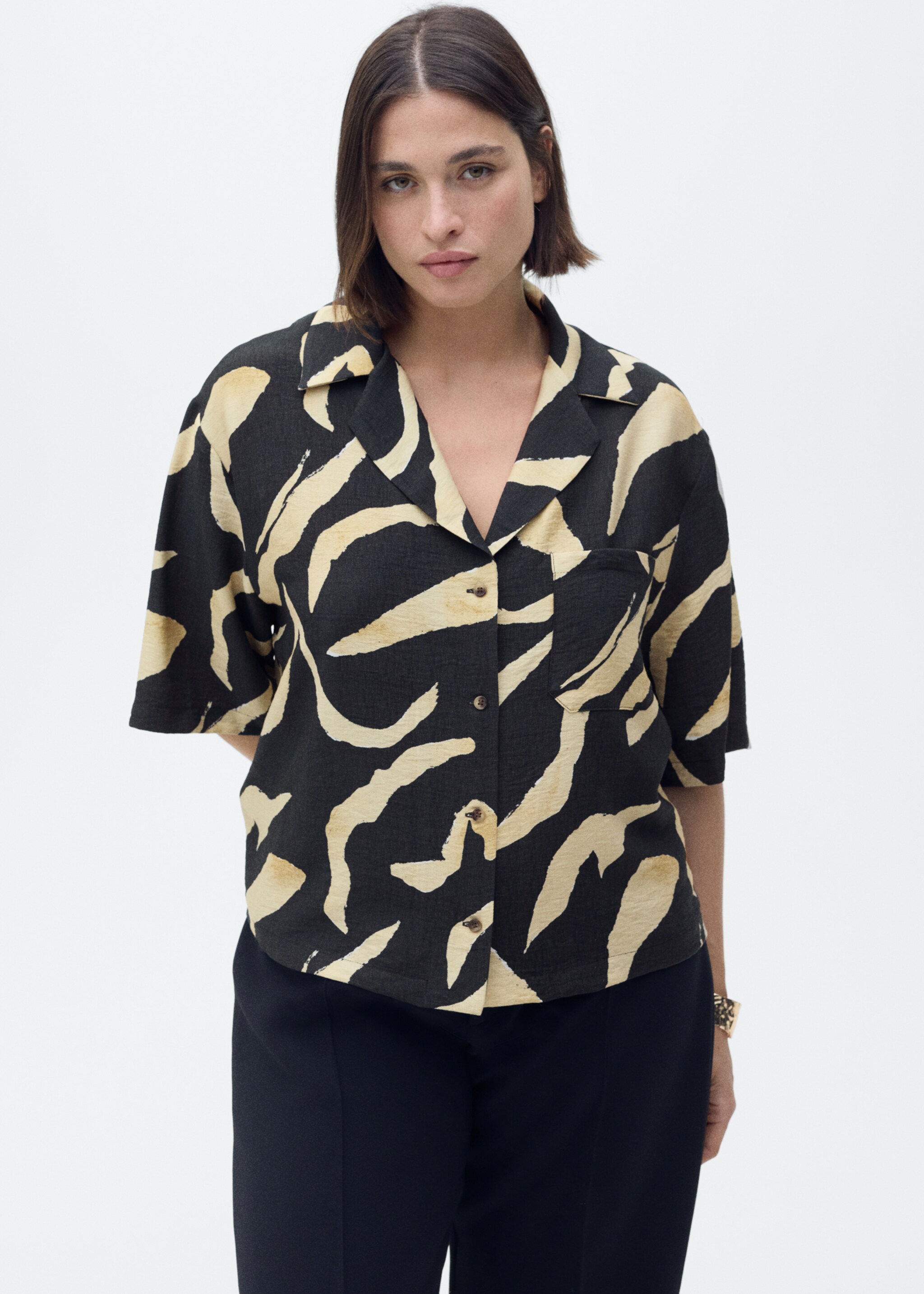 Printed short-sleeved shirt - Details of the article 5