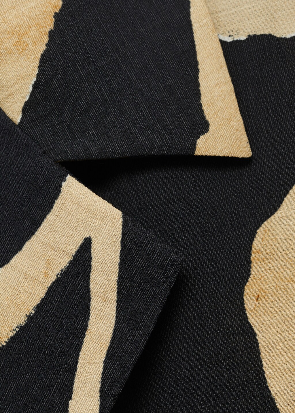 Printed short-sleeved shirt