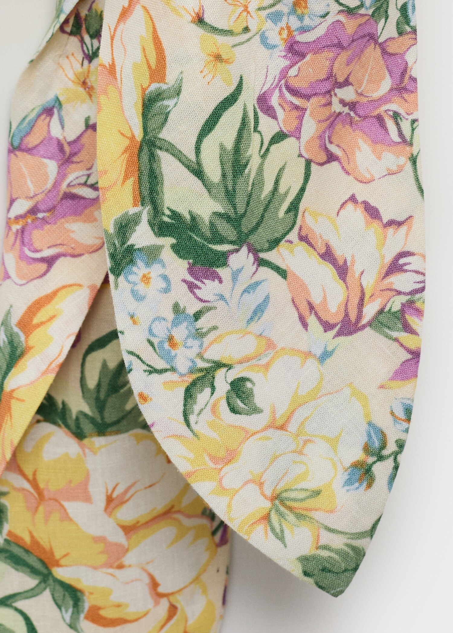 Gebloemde linnen blouse met knoop - Detail van het artikel 0