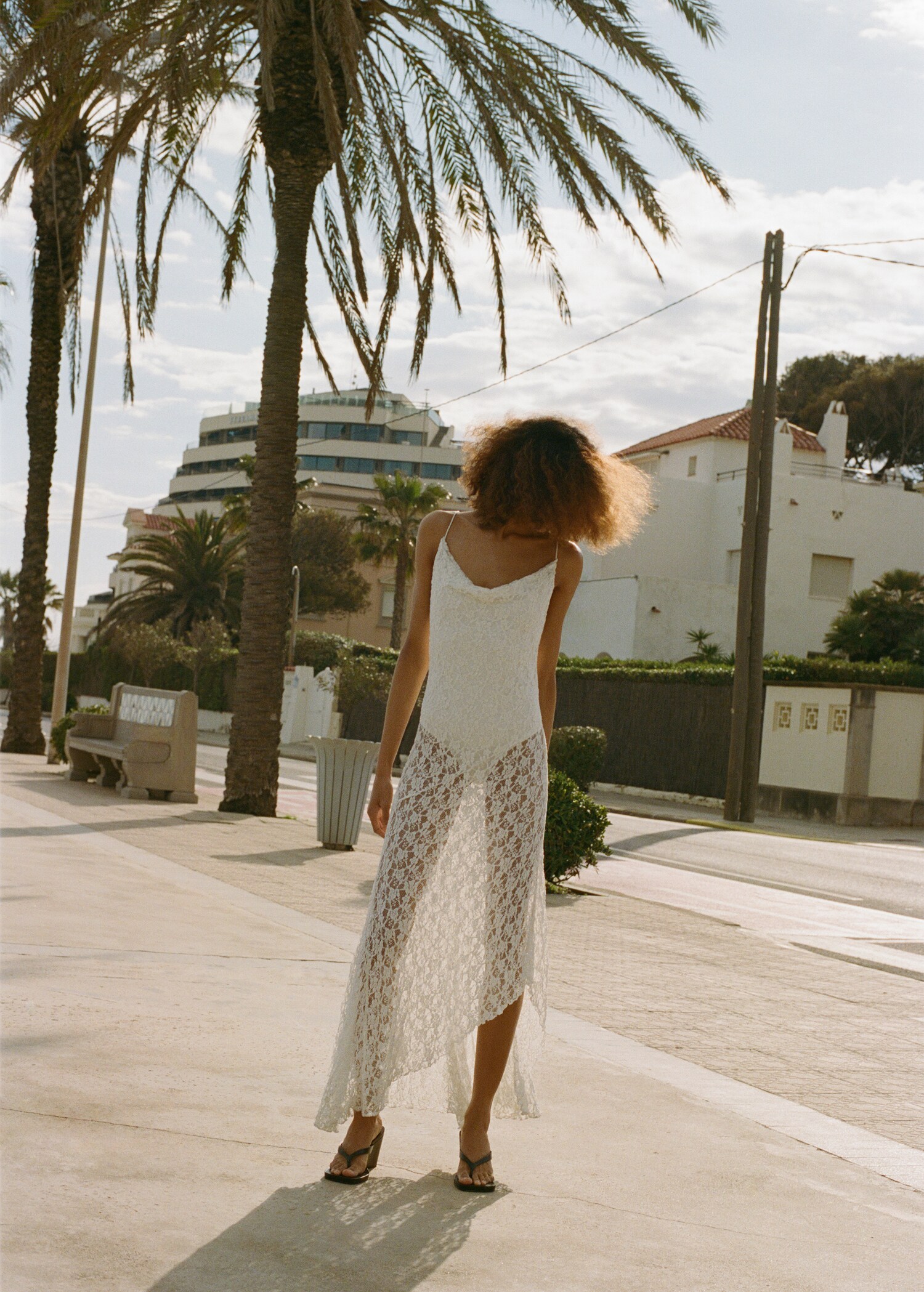 Lace dress with draped neck - Details of the article 7