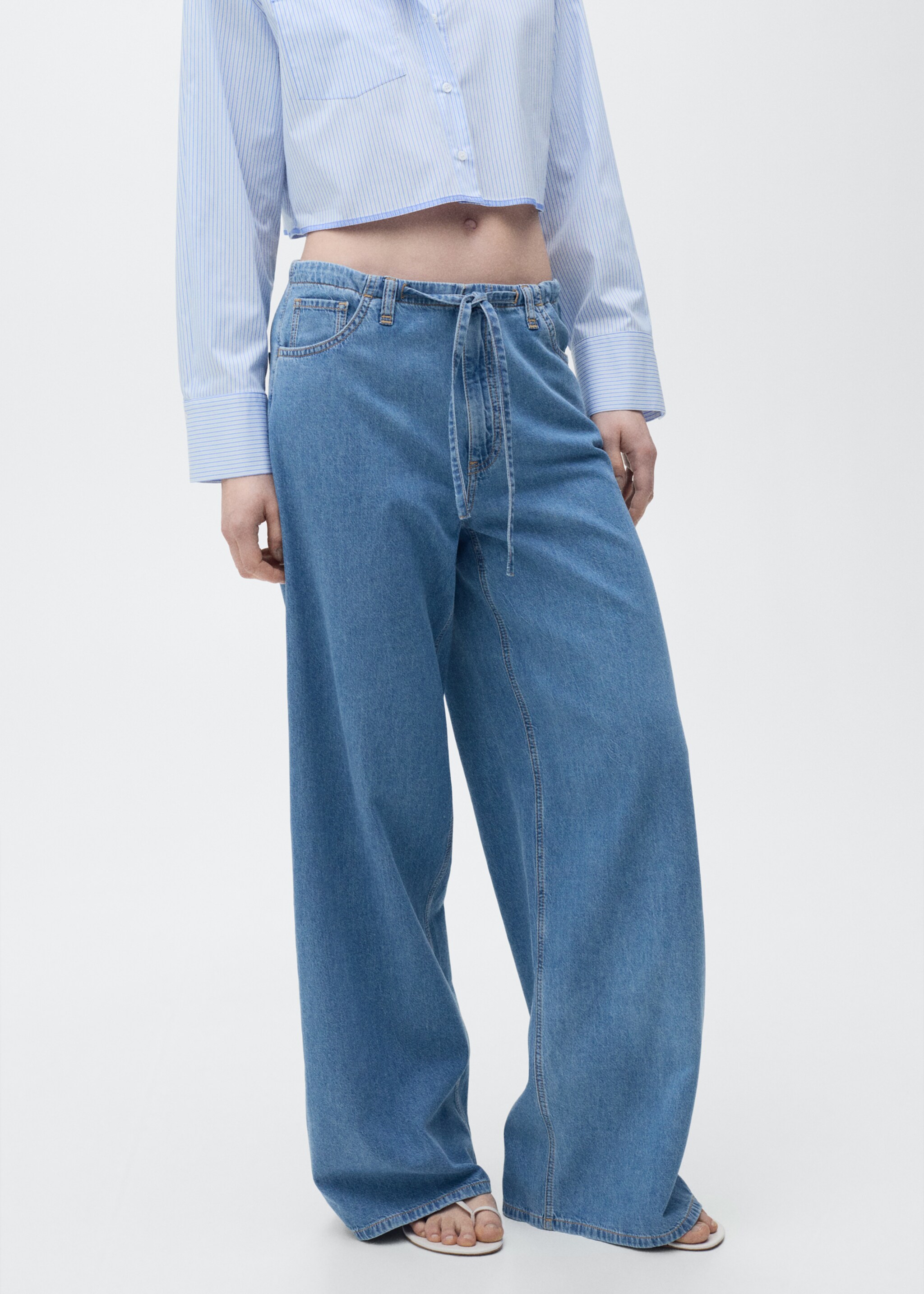 Celana panjang denim wideleg bersabuk - Tampilan Sedang