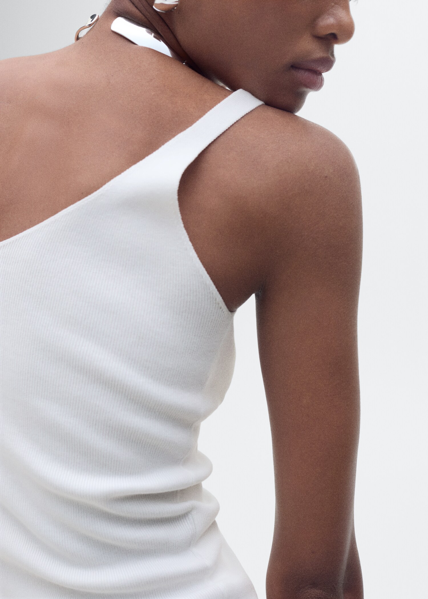 V-neck knit top - Details of the article 6