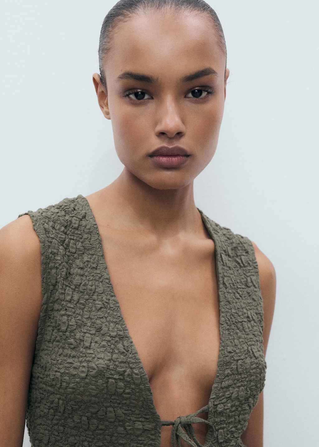 Textured top with bow - image 4