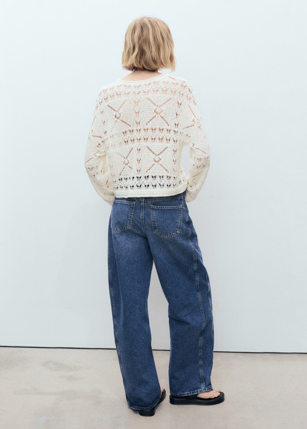 Oversized knitted sweater with lace accents - image 3