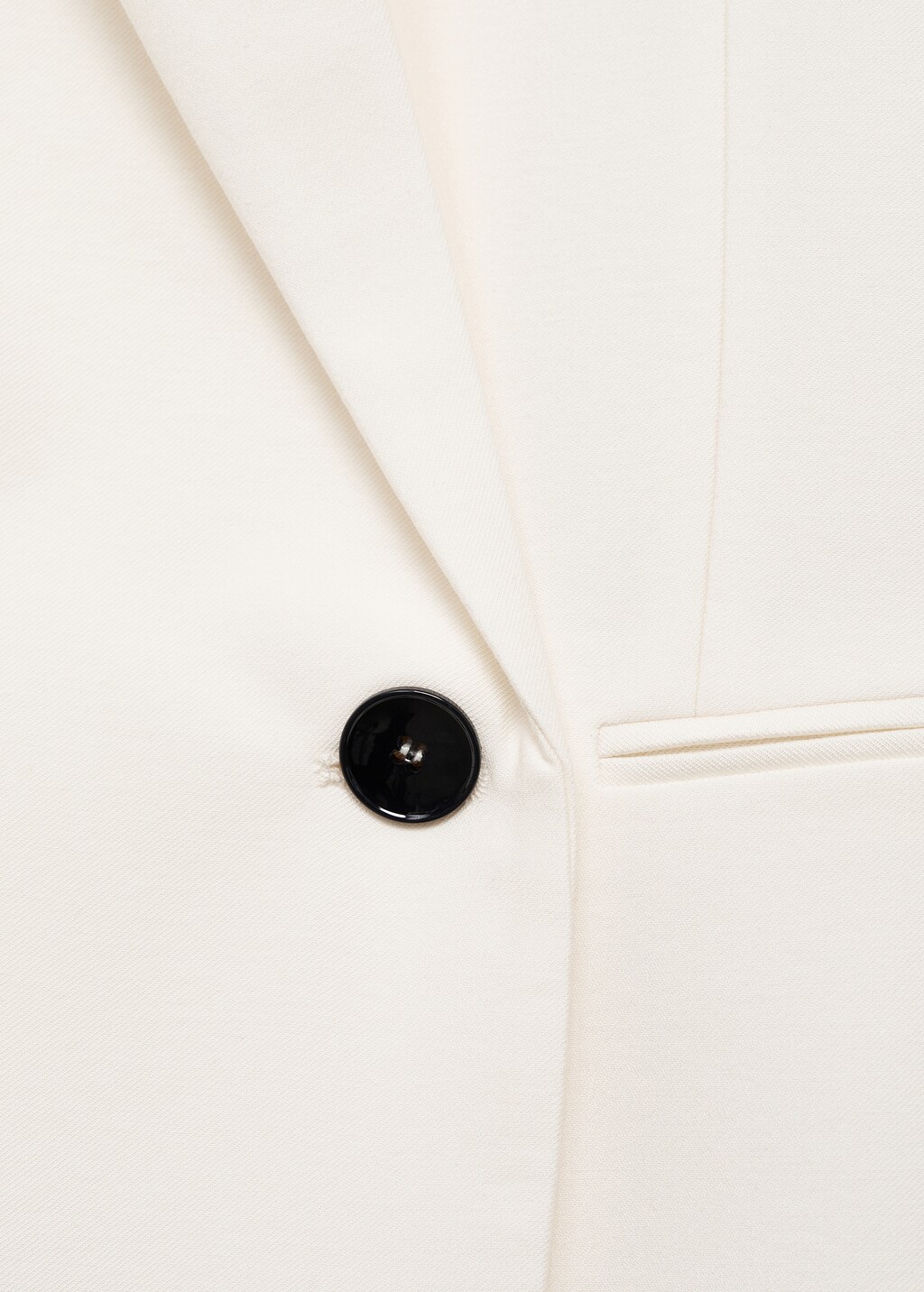 Mango Contrasting double-breasted blazer thumbnail