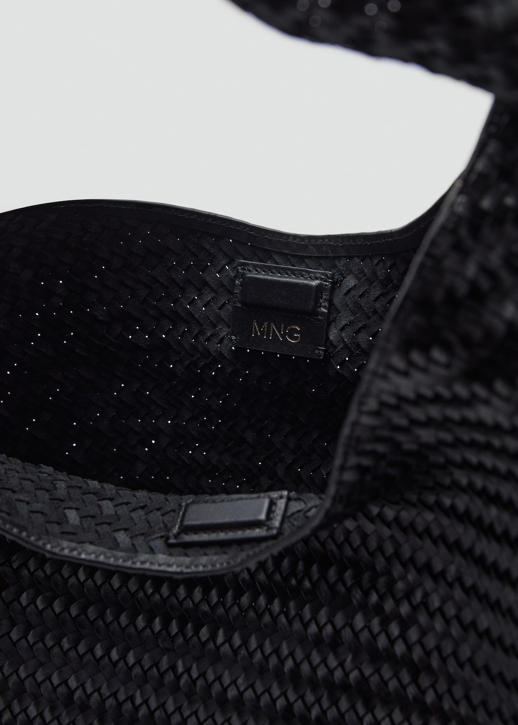 Large braided leather shoulder bag