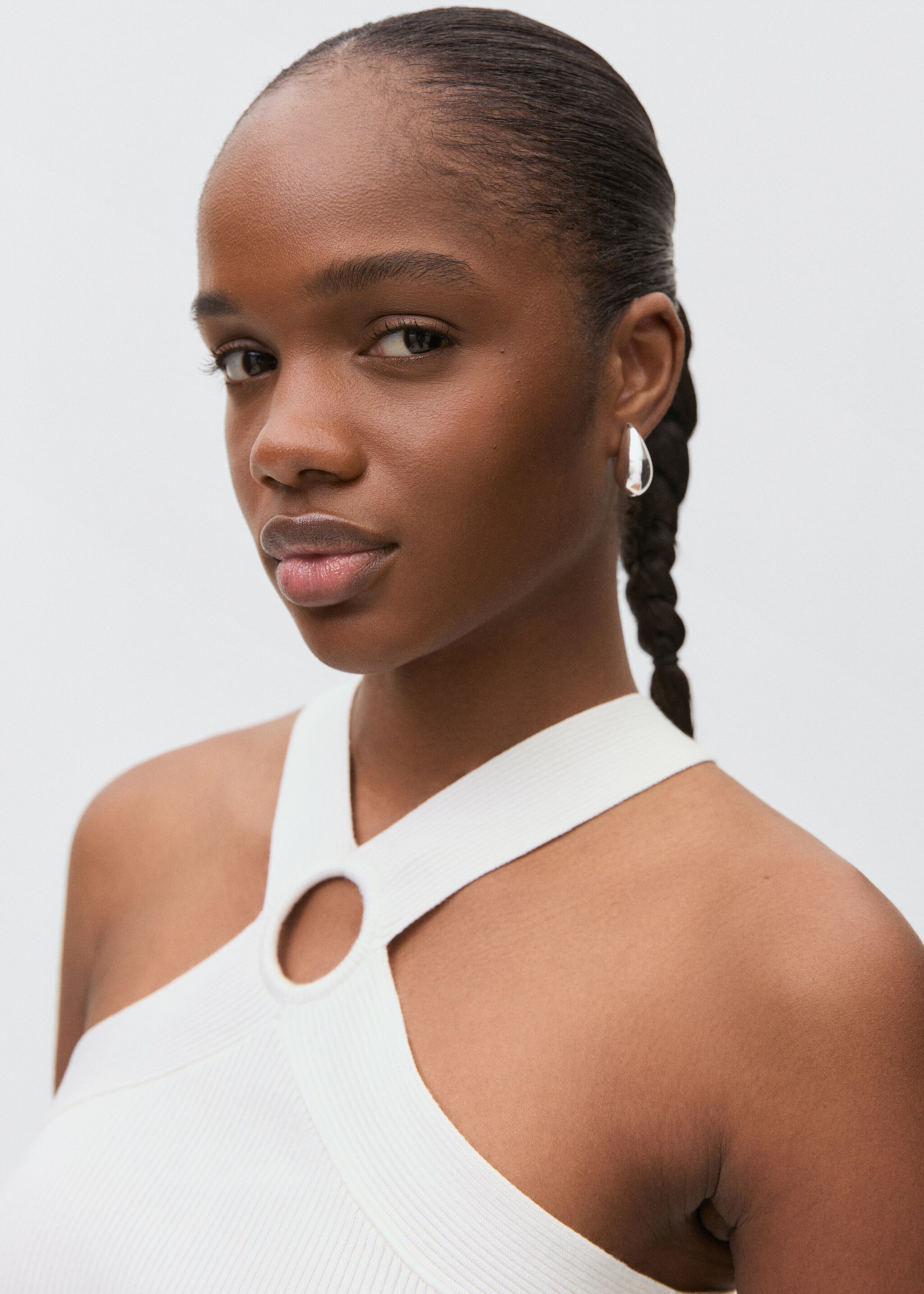 Halter-neck knitted top - Details of the article 1