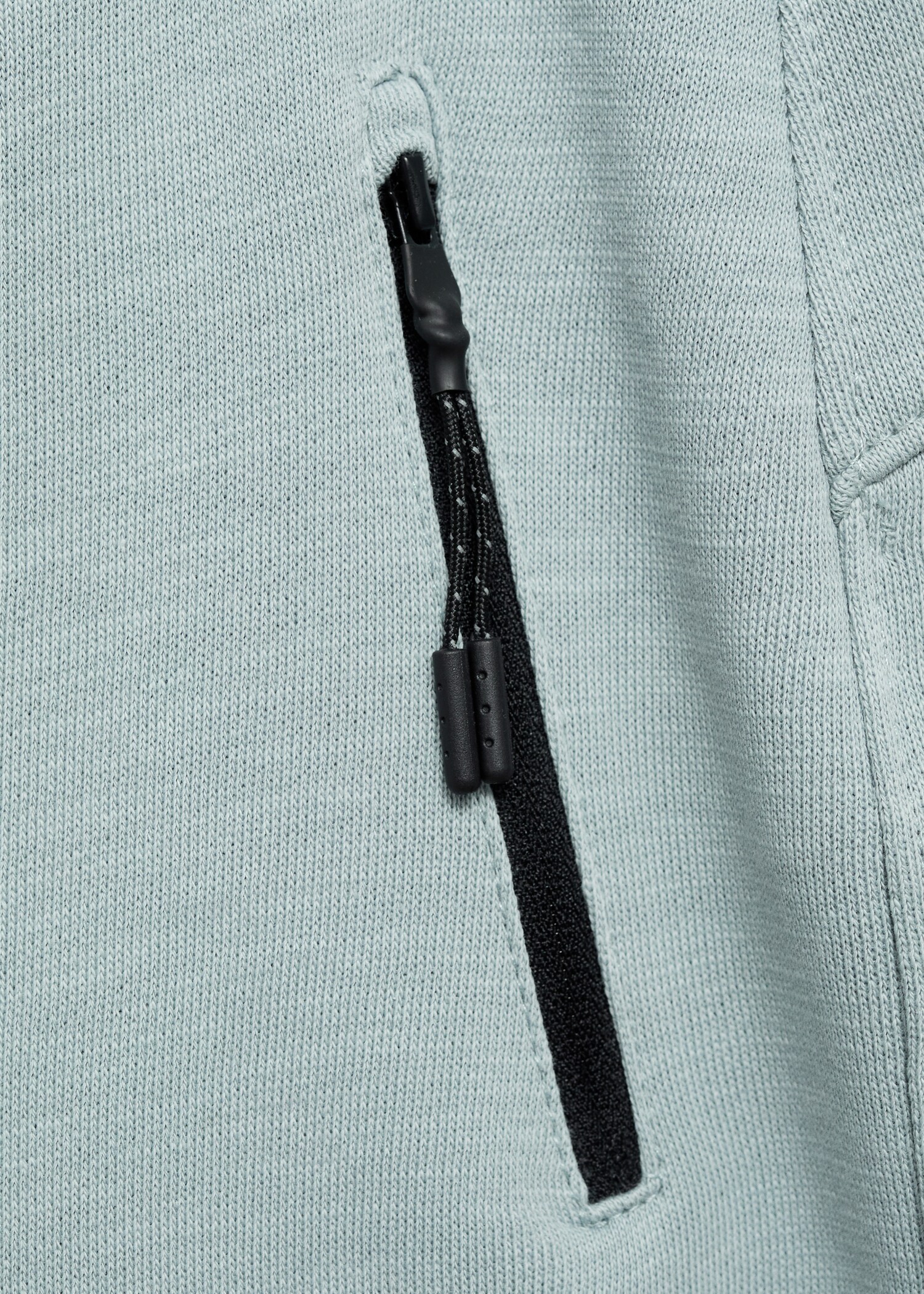 Contrast pockets Bermuda shorts - Details of the article 0